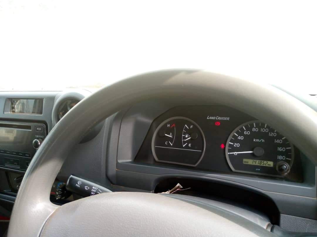 Toyota Landcruiser Hard Top HZJ76R-RKMRS 2018 — imagem 4
