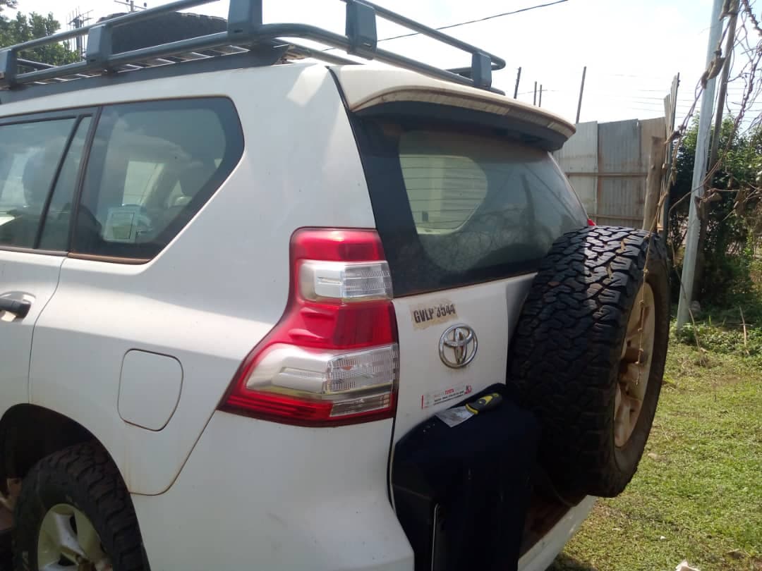 Toyota Landcruiser Prado KDJ150R-GKFEY 2017 — imagen 4