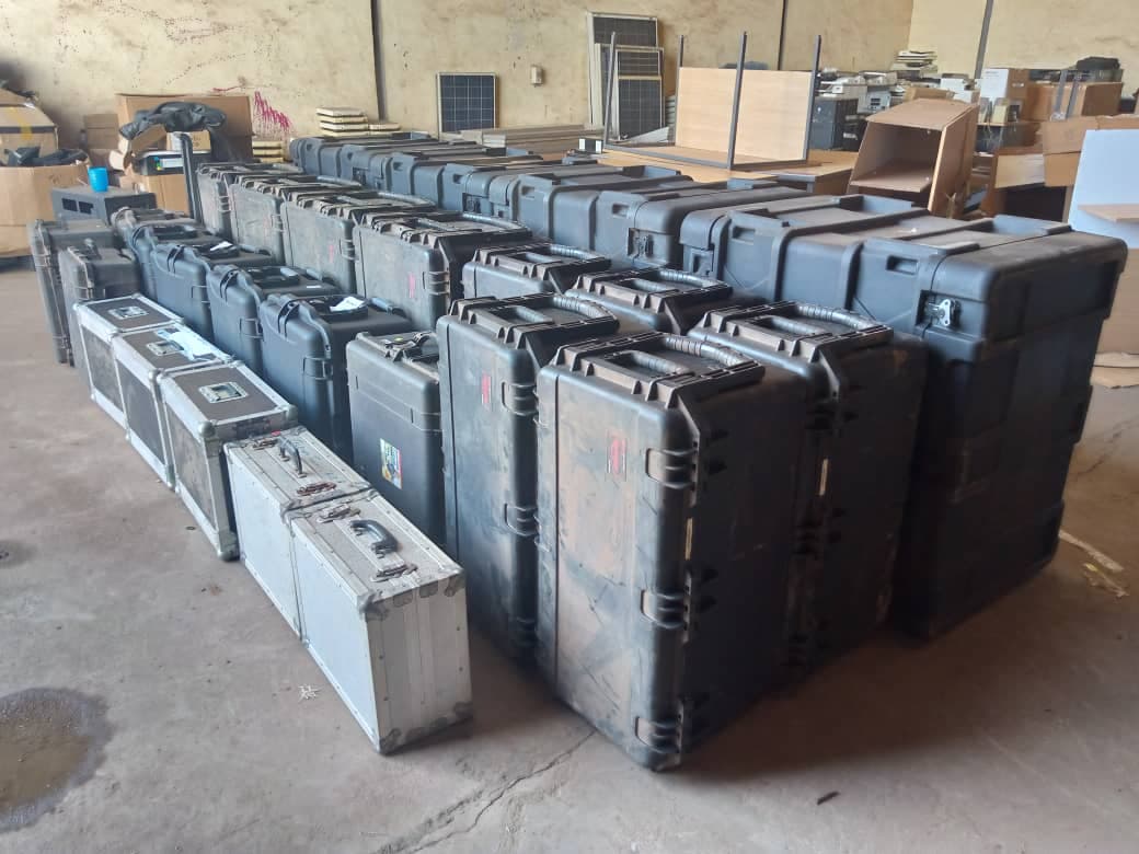 24 Equipment Carry Cases — imagem 2