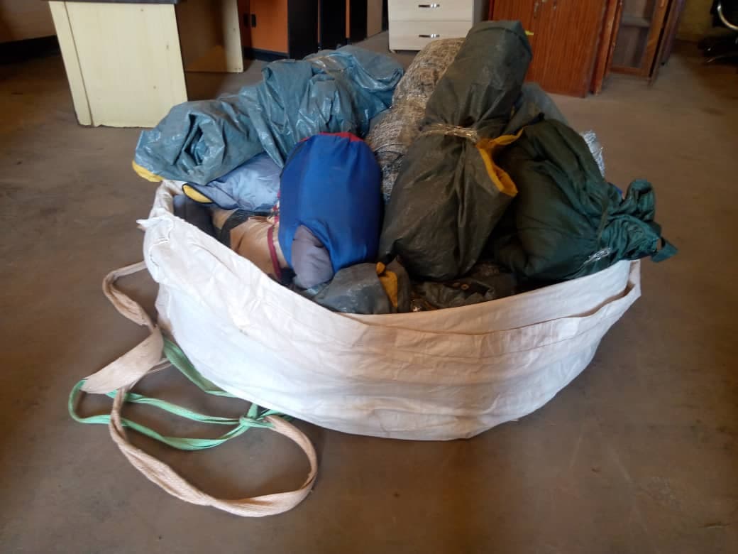 Camping Gear: 49 Tents & 13 Sleeping Bags — imagen 3