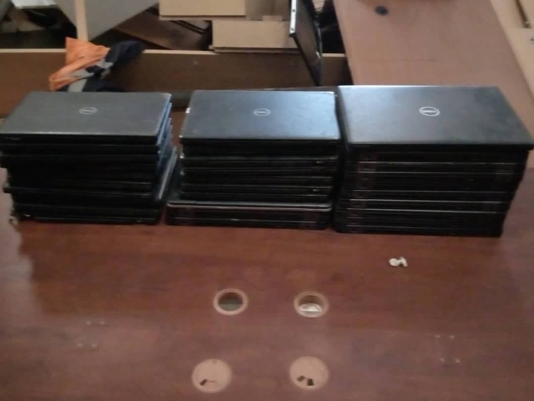 30 Laptops: Dell Latitude Series & HP ProBook — imagem 2