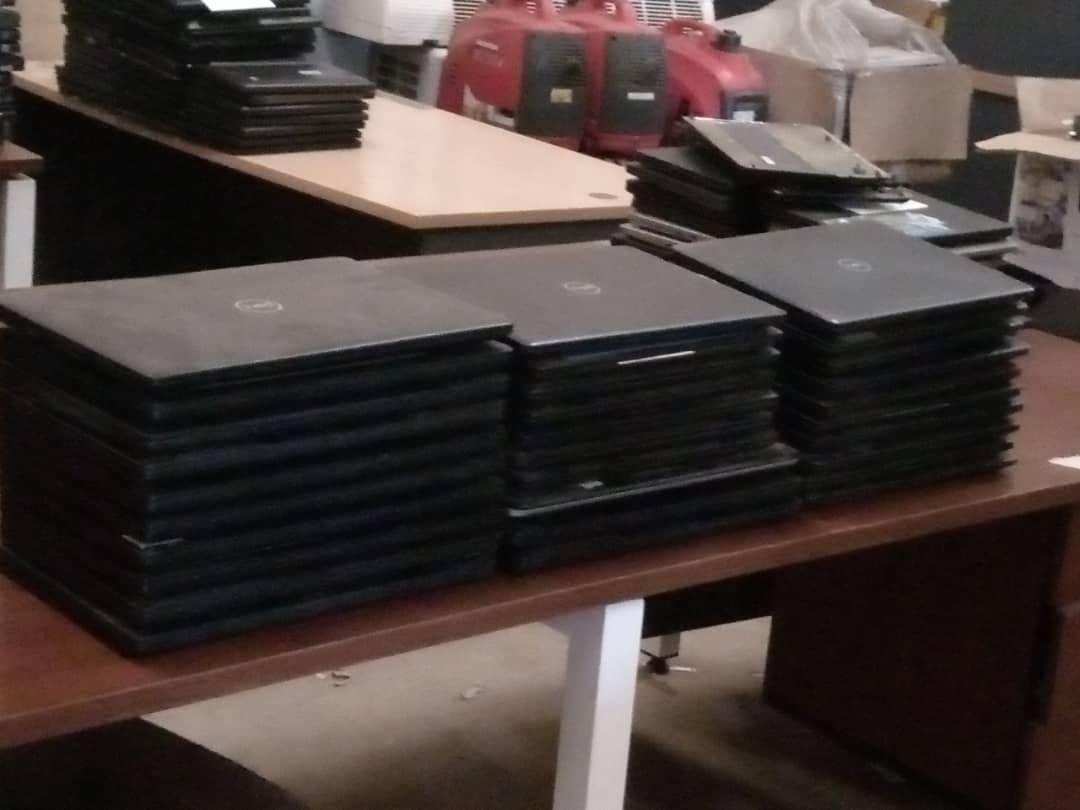30 Laptops: Dell Latitude Series & HP ProBook — imagem 3