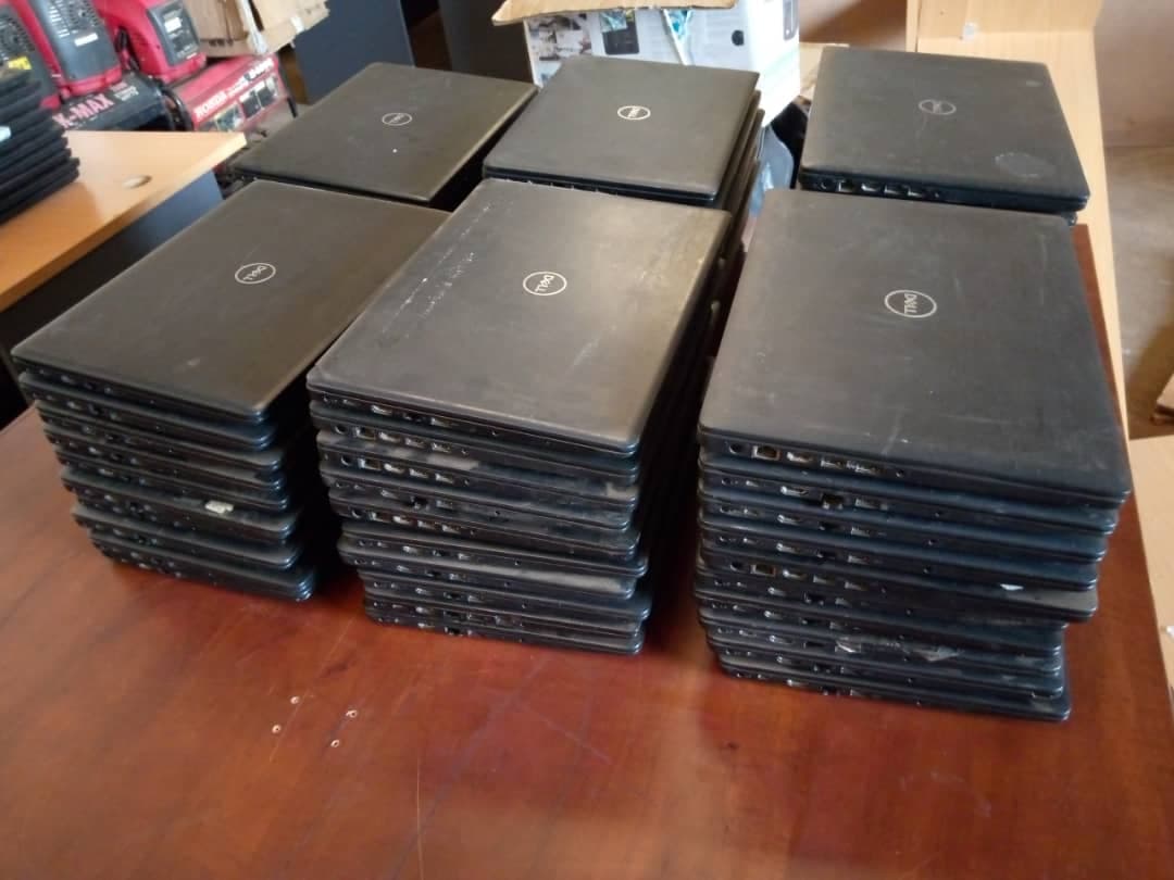 60 Laptops — image 2
