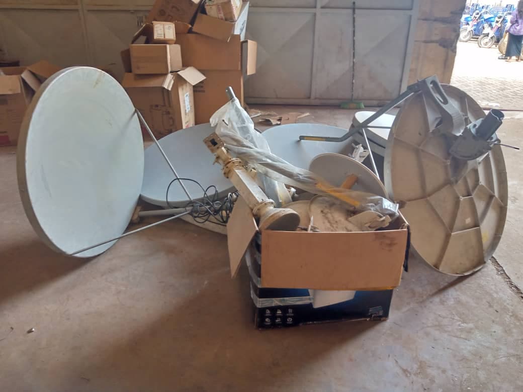 Satellite & Connectivity Equipment: Dishes, VSAT, Modems & Switches — imagem 4