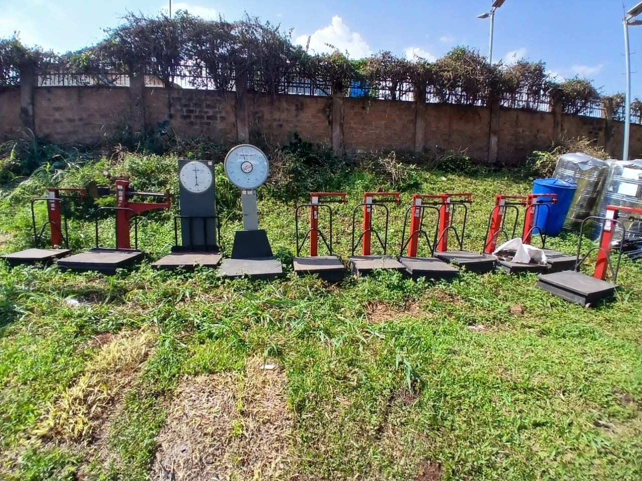 Weighing Scales: Avery, Salter Albion & Vetta Maachi — image 2