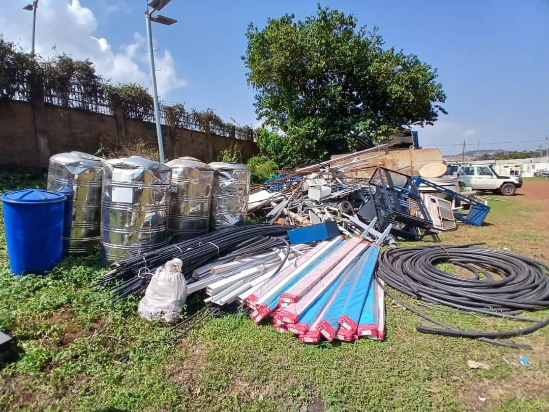 Lot of Scrap — image 10