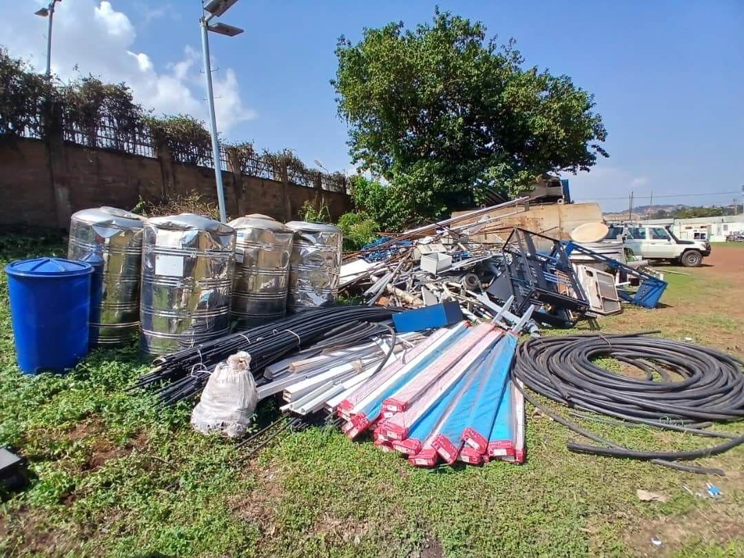 Lot of Scrap — image 11