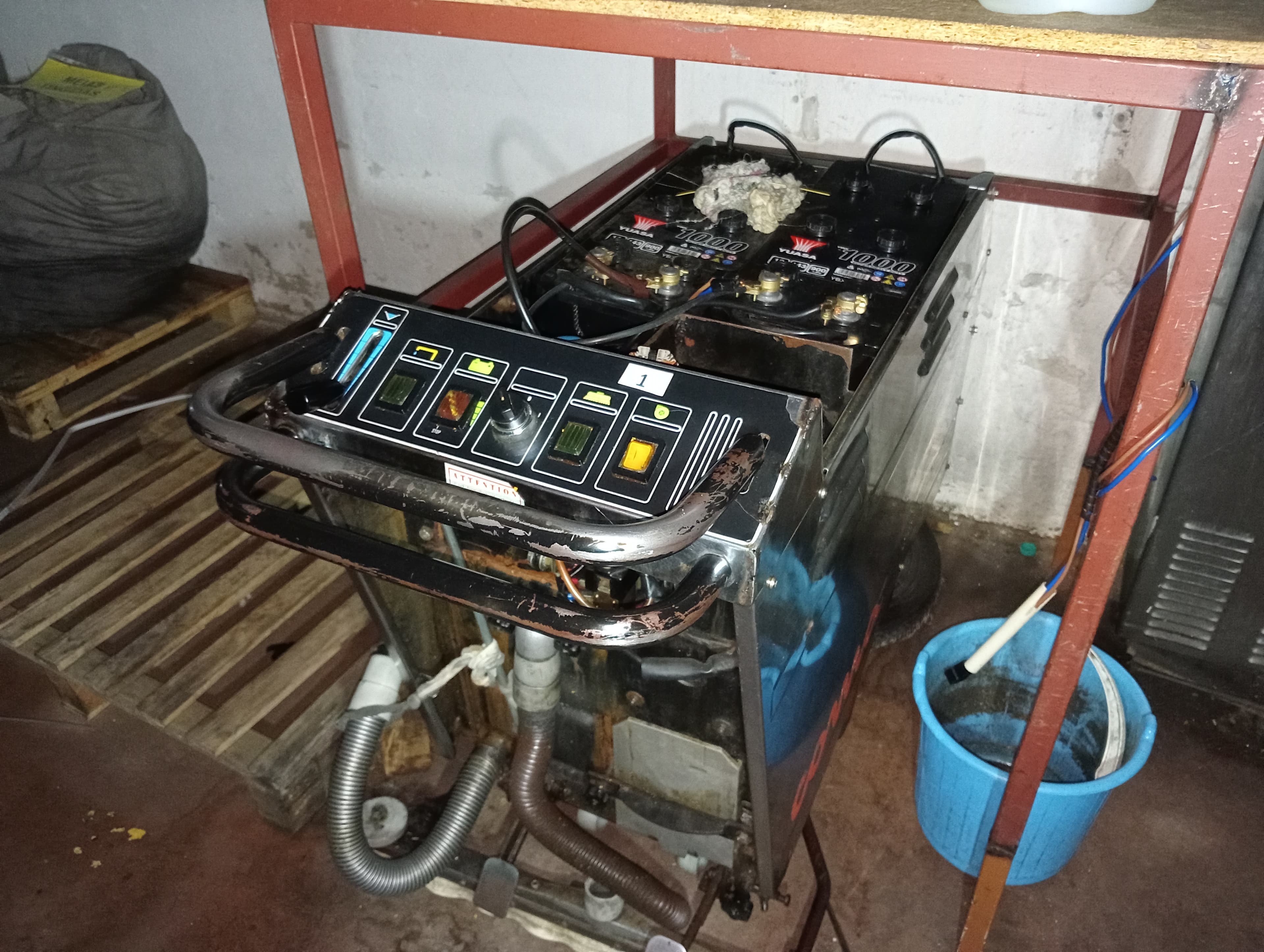 Máquina de Limpar Piso — imagen 3