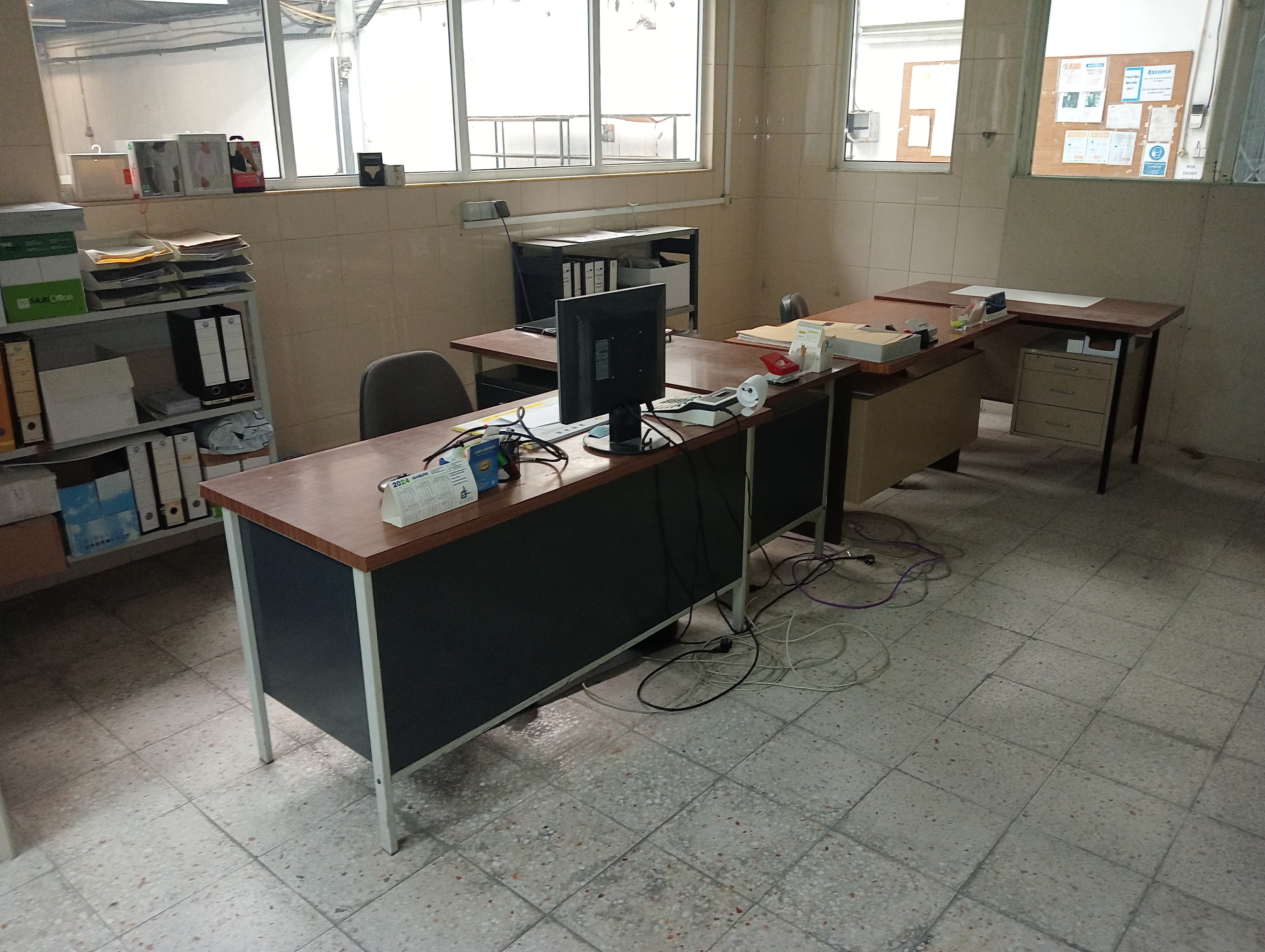 Mobiliário · Equipamentos — imagem 7