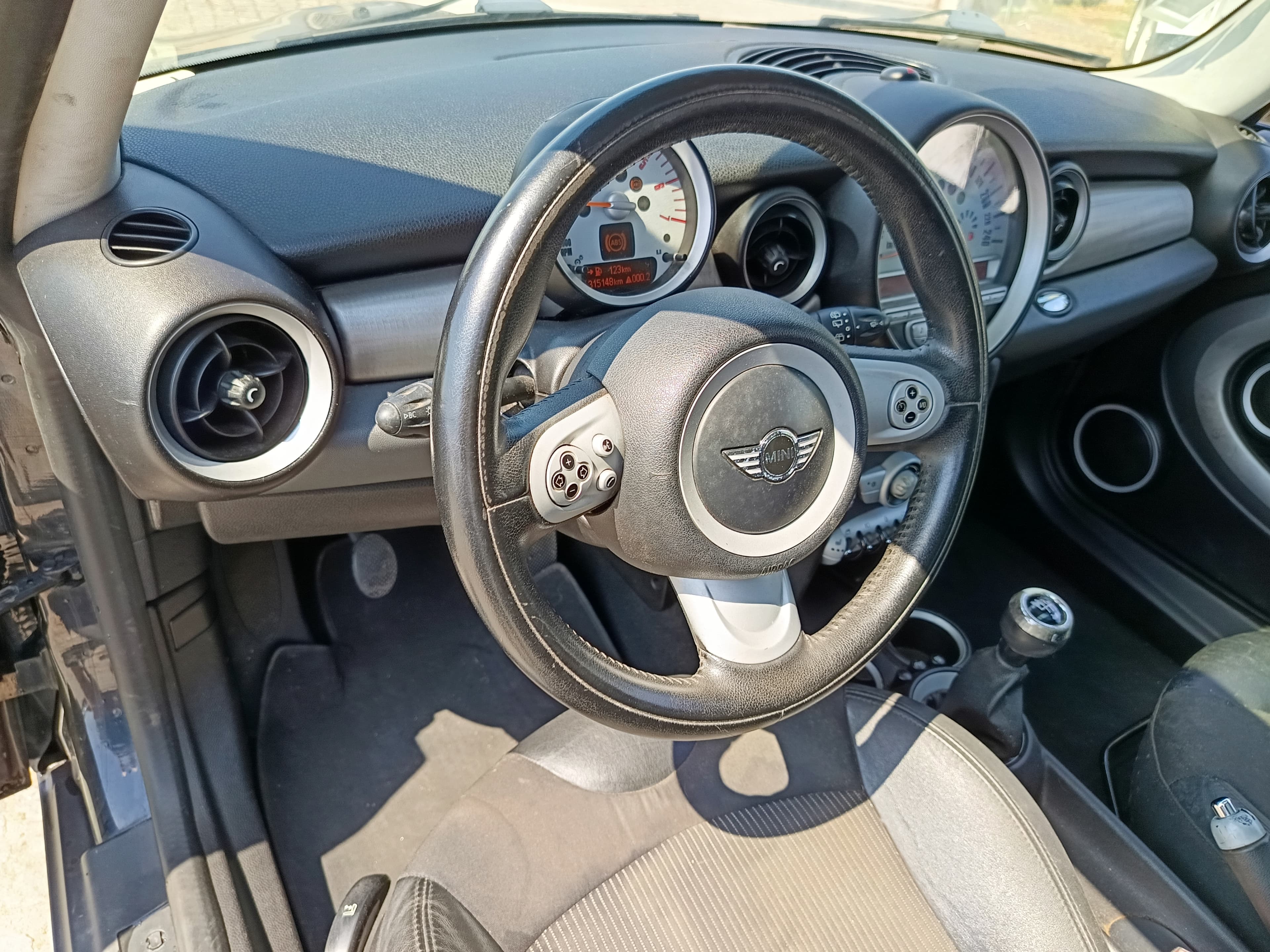 Mini Cooper D · Ano 2008 — imagem 33