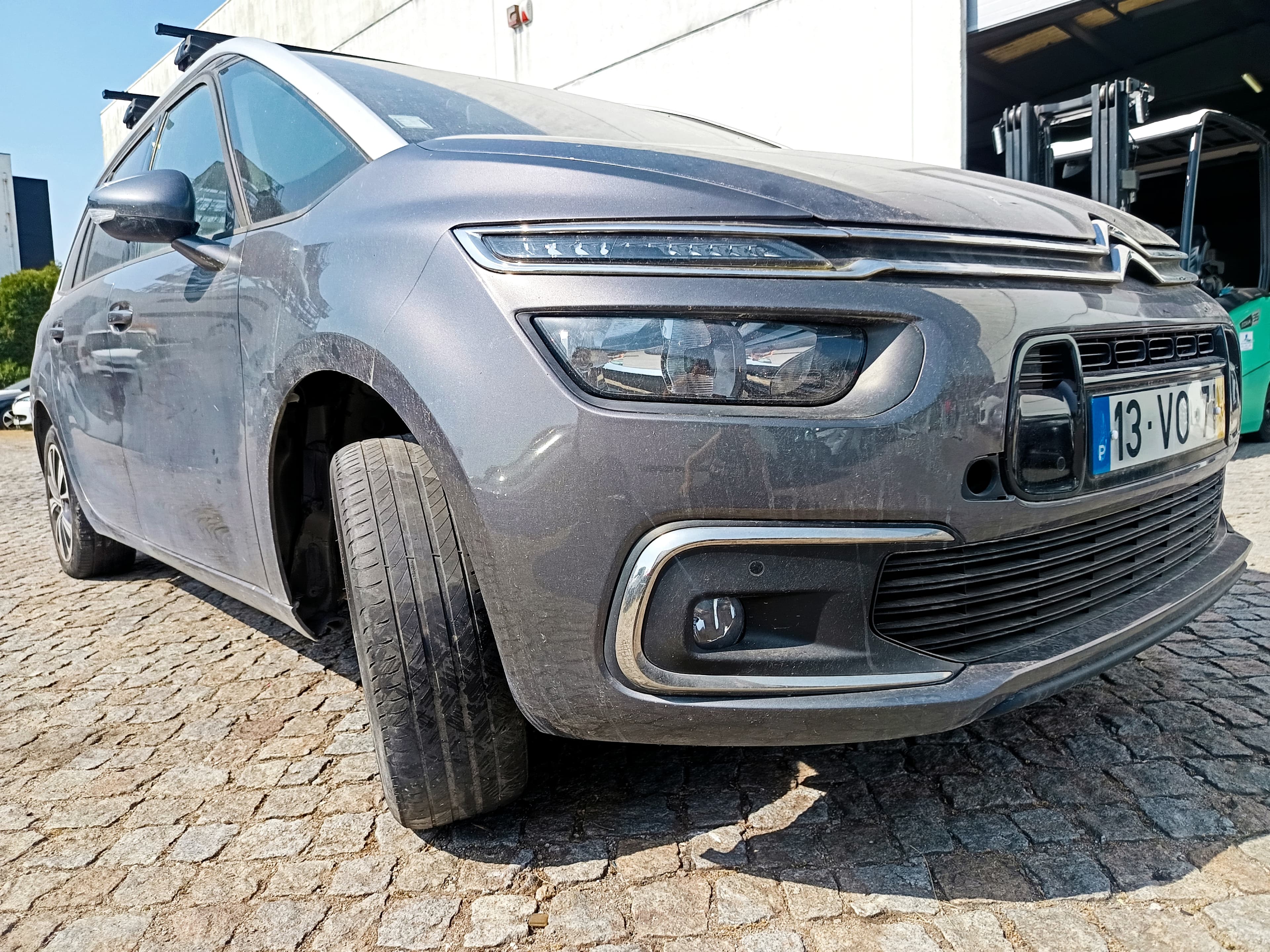 Citroën Grand C4 Space Tourer 1.6 Blue HDI · Ano 2018 — imagem 4