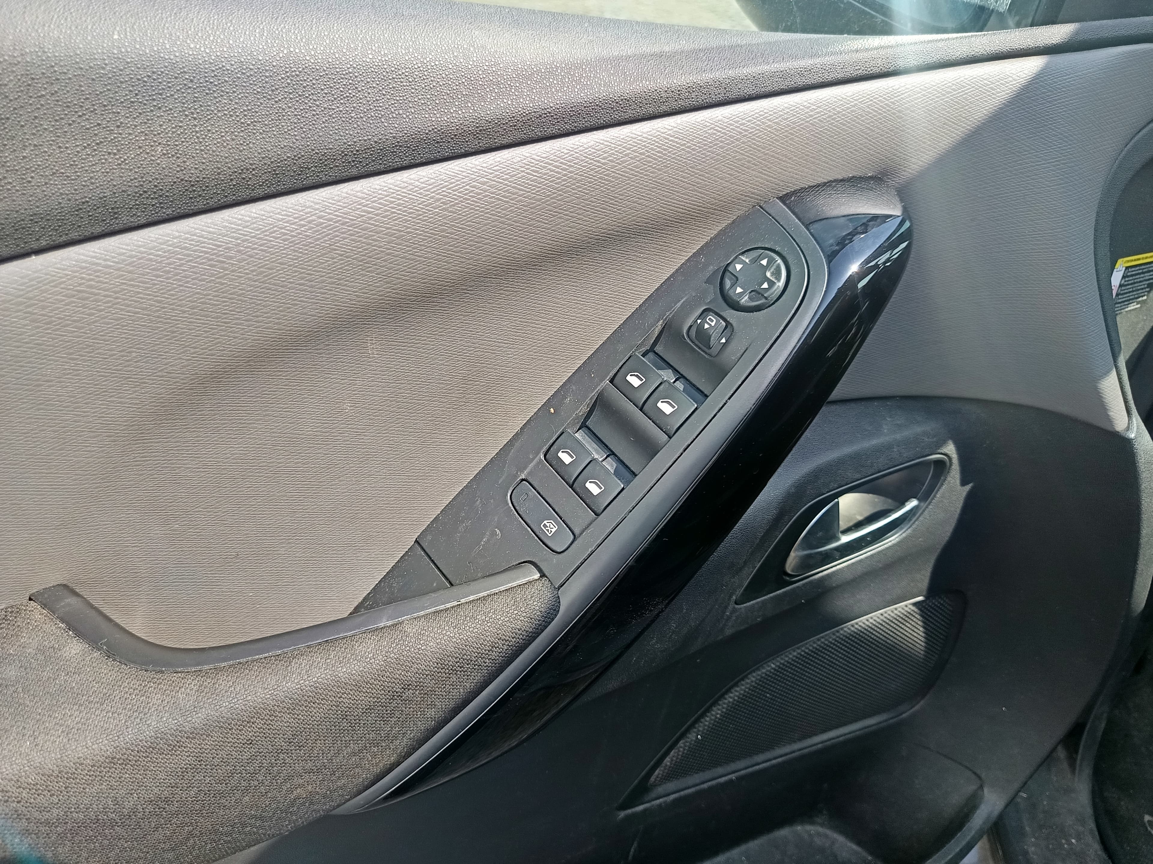 Citroën Grand C4 Space Tourer 1.6 Blue HDI · Ano 2018 — imagem 34