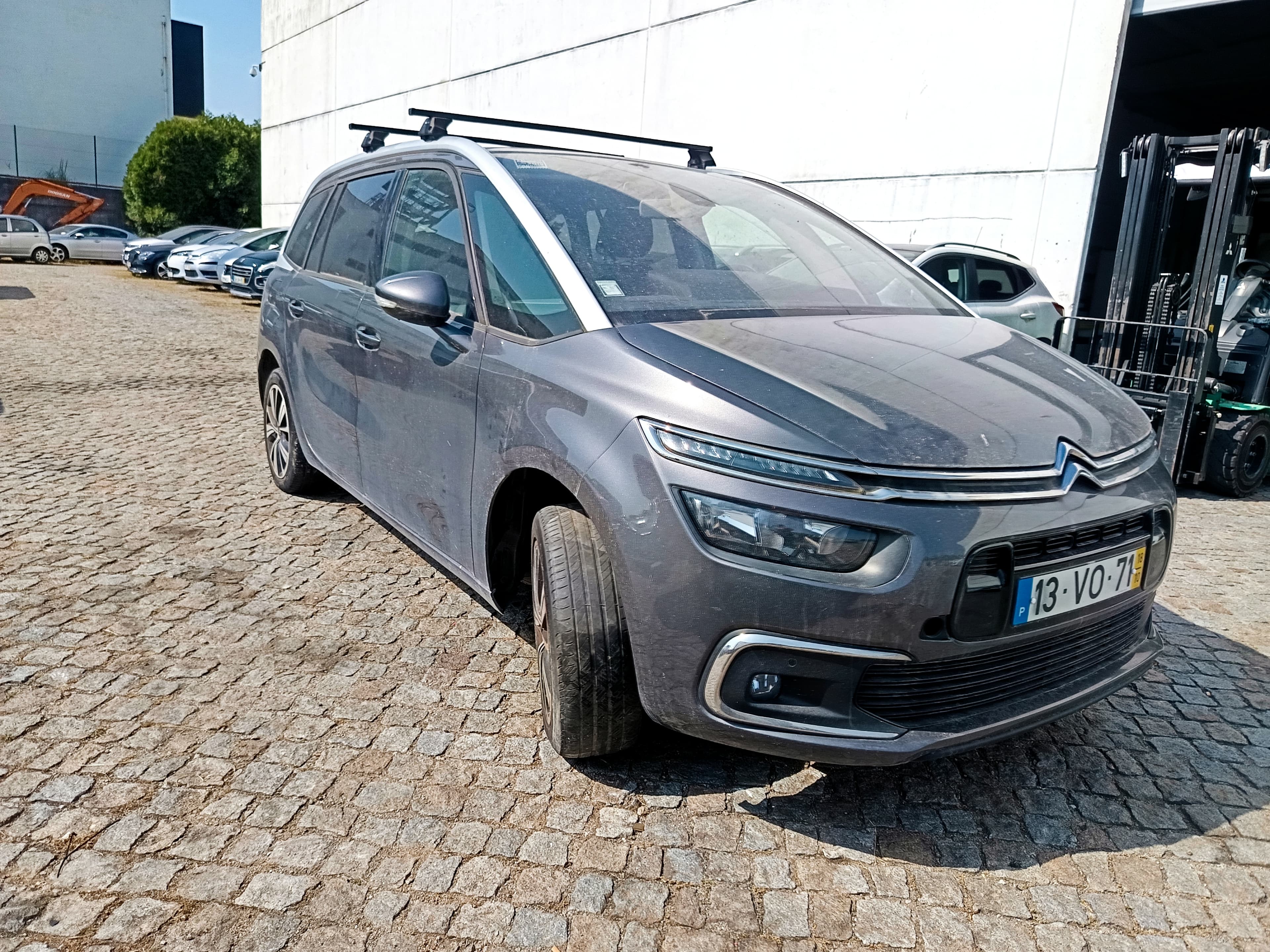 Citroën Grand C4 Space Tourer 1.6 Blue HDI · Ano 2018 — imagem 3