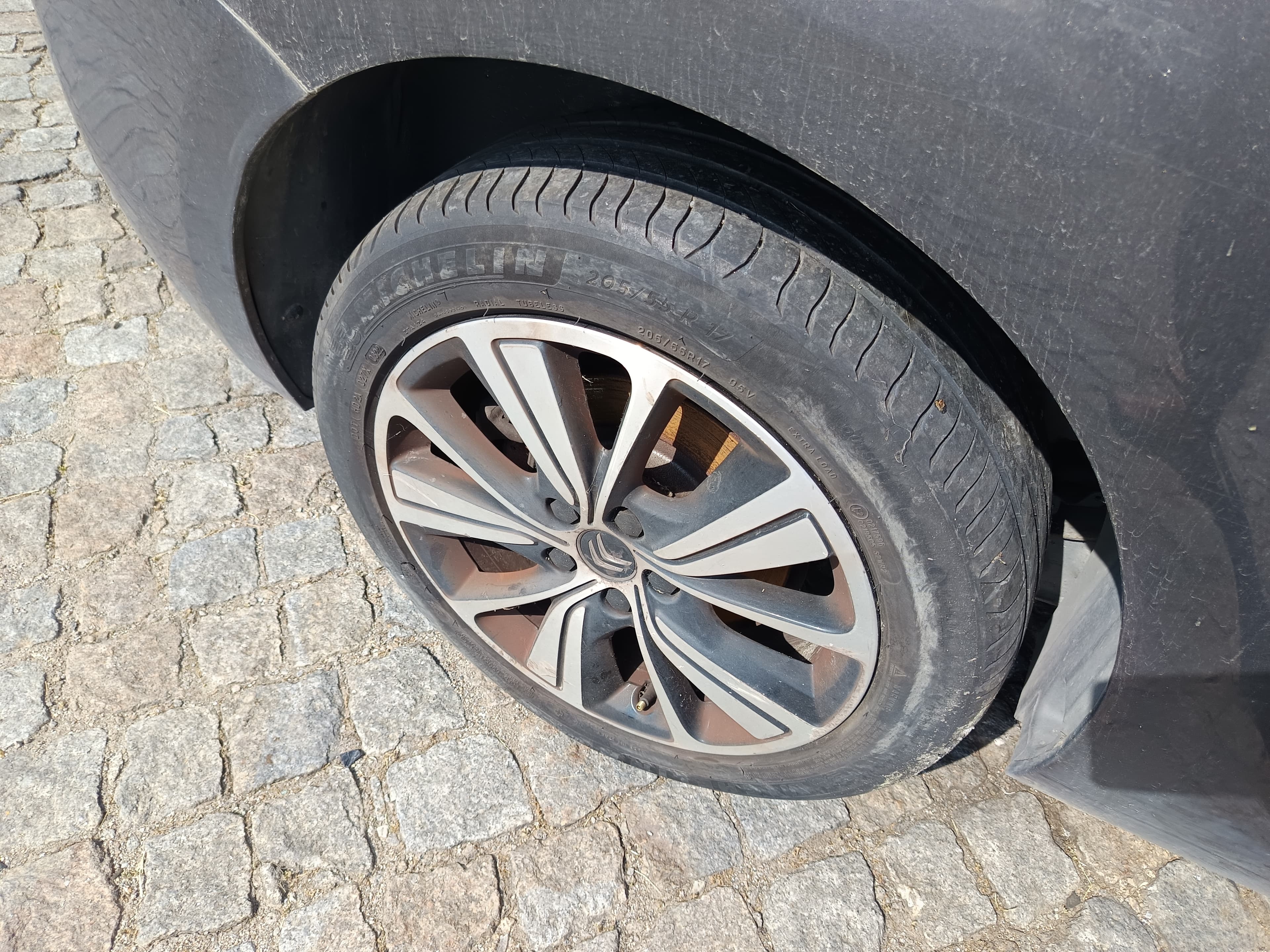 Citroën Grand C4 Space Tourer 1.6 Blue HDI · Ano 2018 — imagem 17