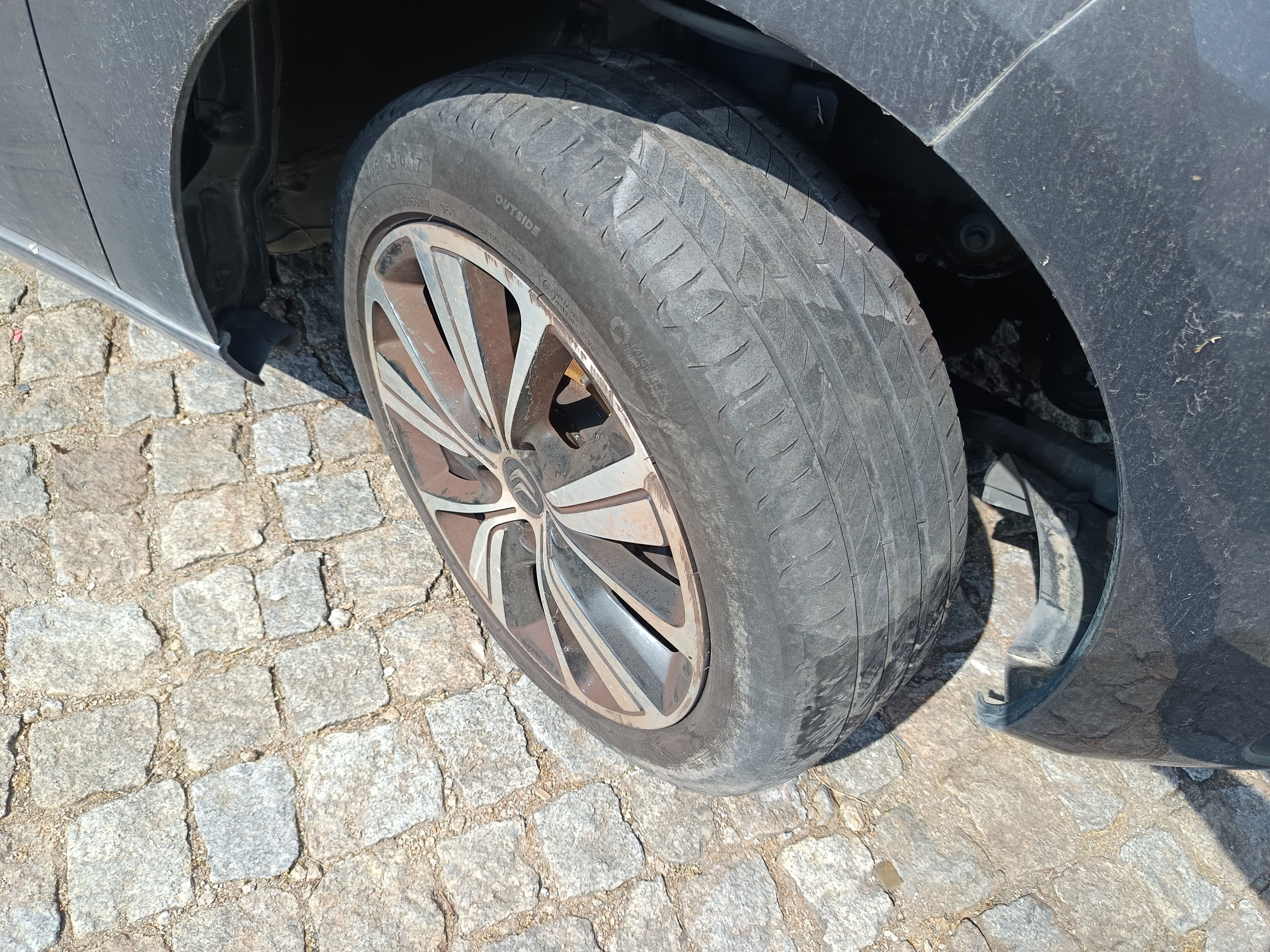 Citroën Grand C4 Space Tourer 1.6 Blue HDI · Ano 2018 — imagem 16