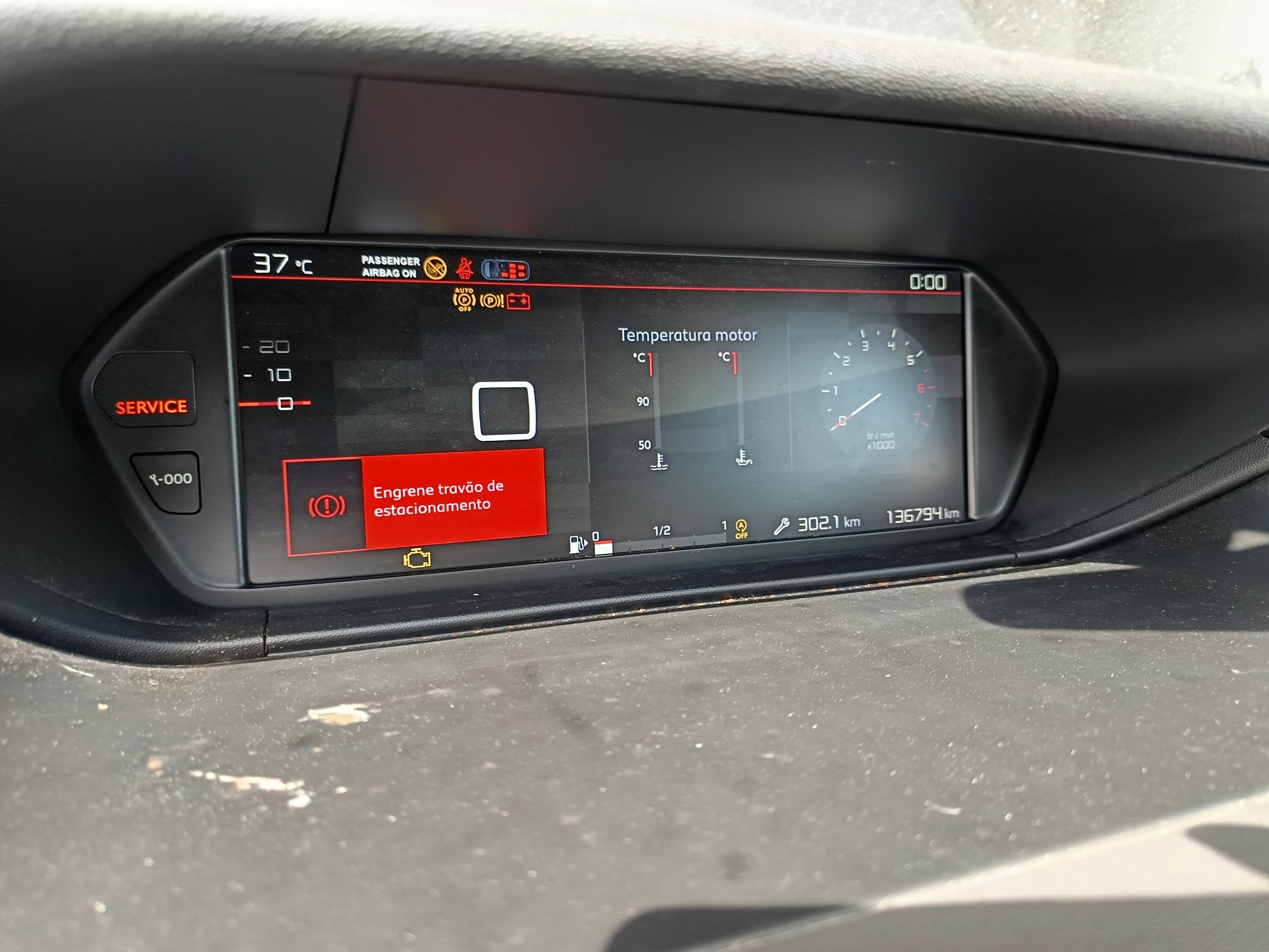 Citroën Grand C4 Space Tourer 1.6 Blue HDI · Ano 2018 — imagem 13