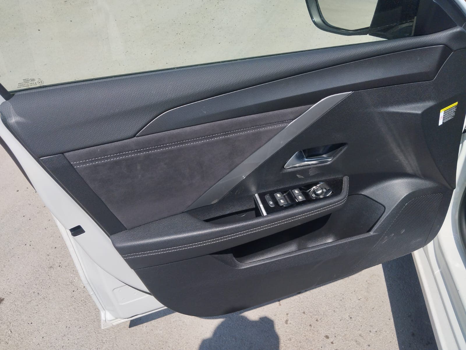 Opel Astra 1.6 Híbrido · Ano 2023 — imagen 25