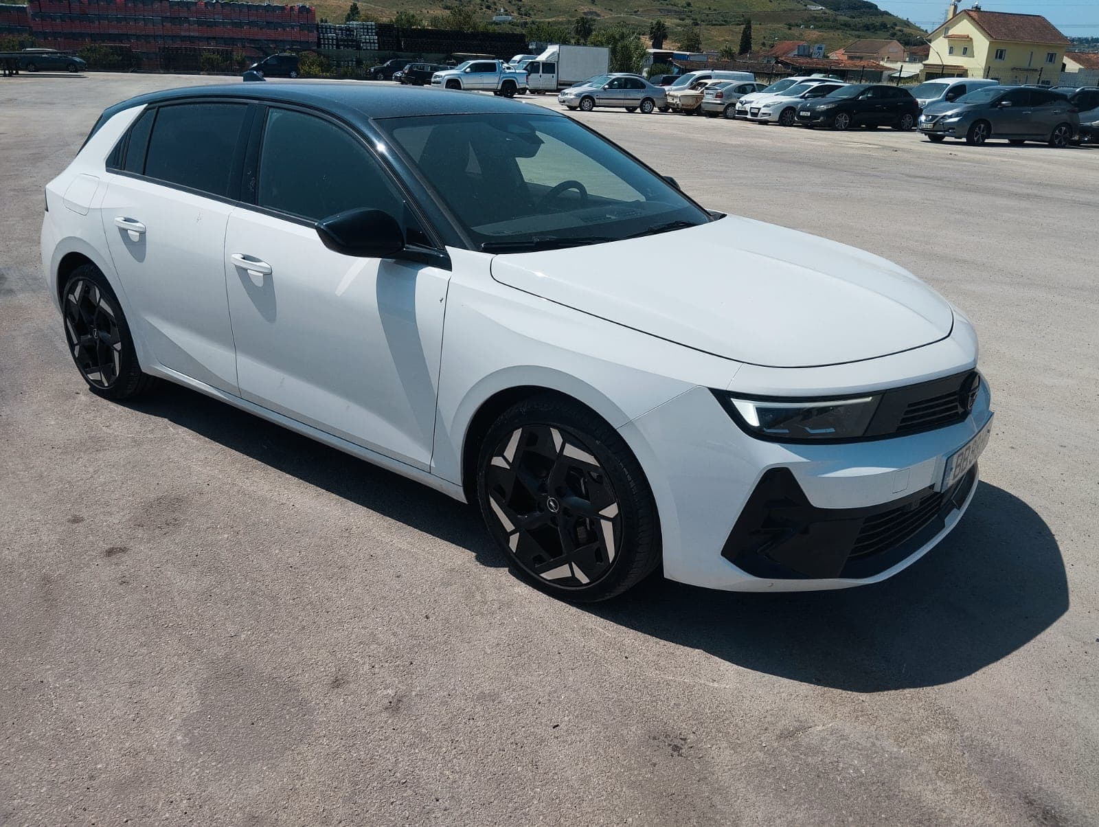 Opel Astra 1.6 Híbrido · Ano 2023 — imagen 1