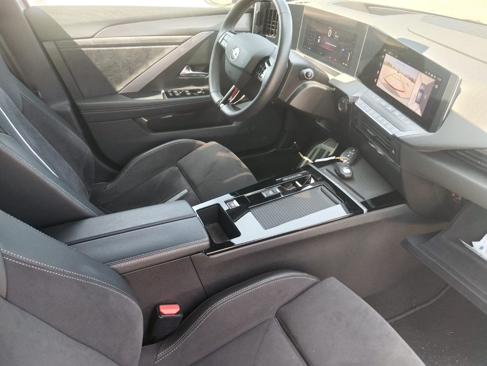 Opel Astra 1.6 Híbrido · Ano 2023 — imagen 29