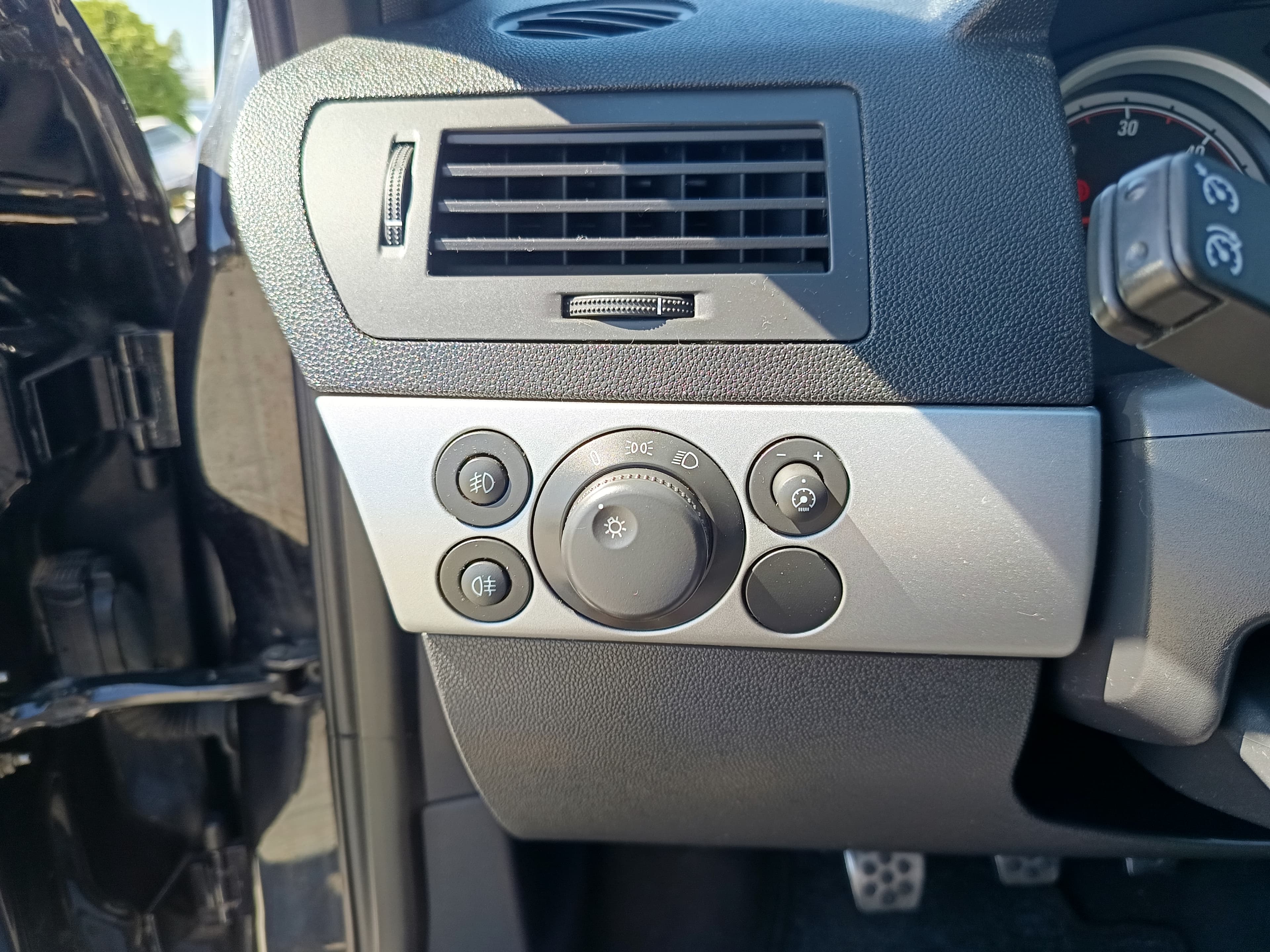 Opel Astra 1.7 CDTI · Ano 2009 — imagem 37