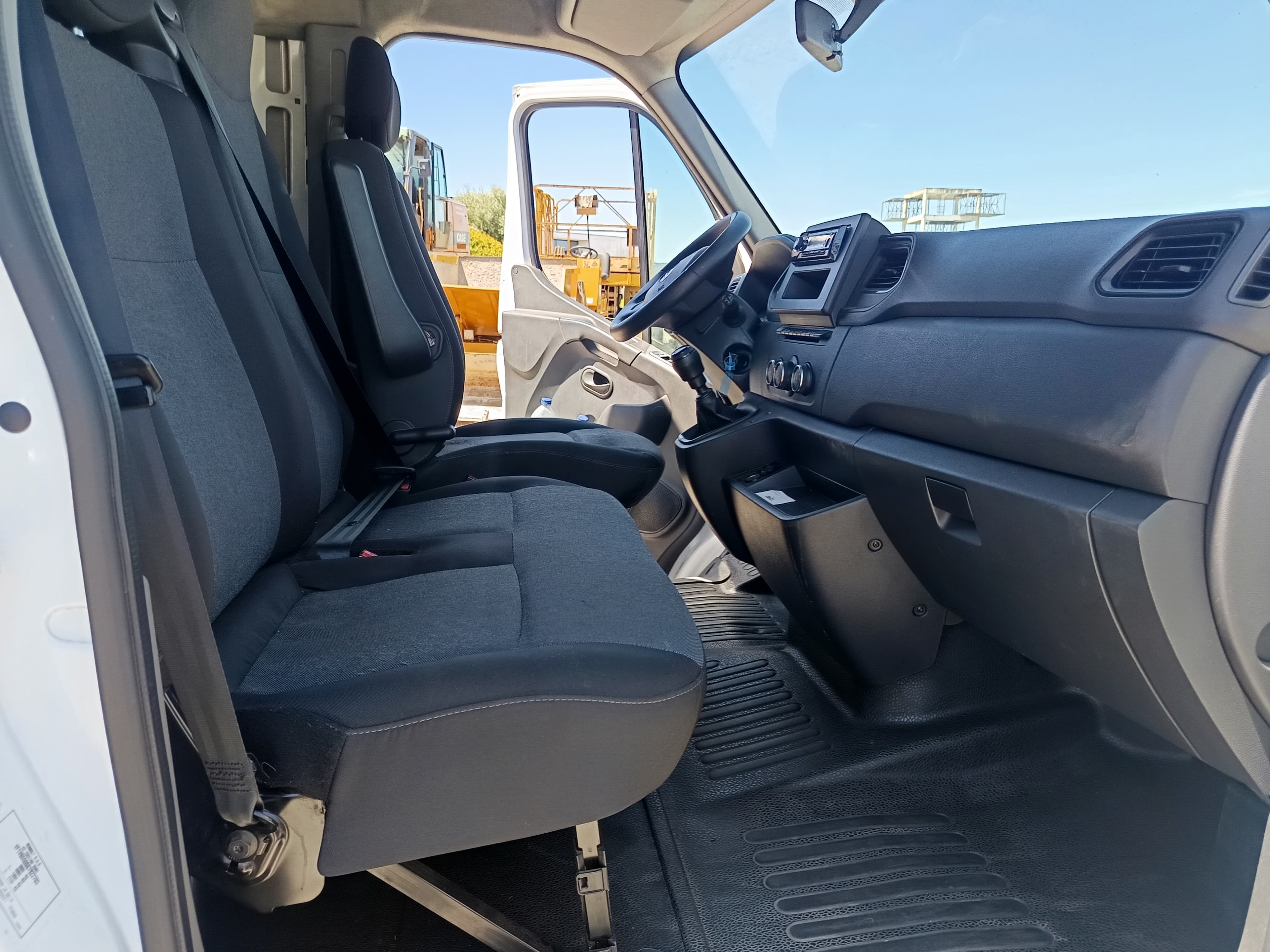 Renault Master · Ano 2022 — imagem 24