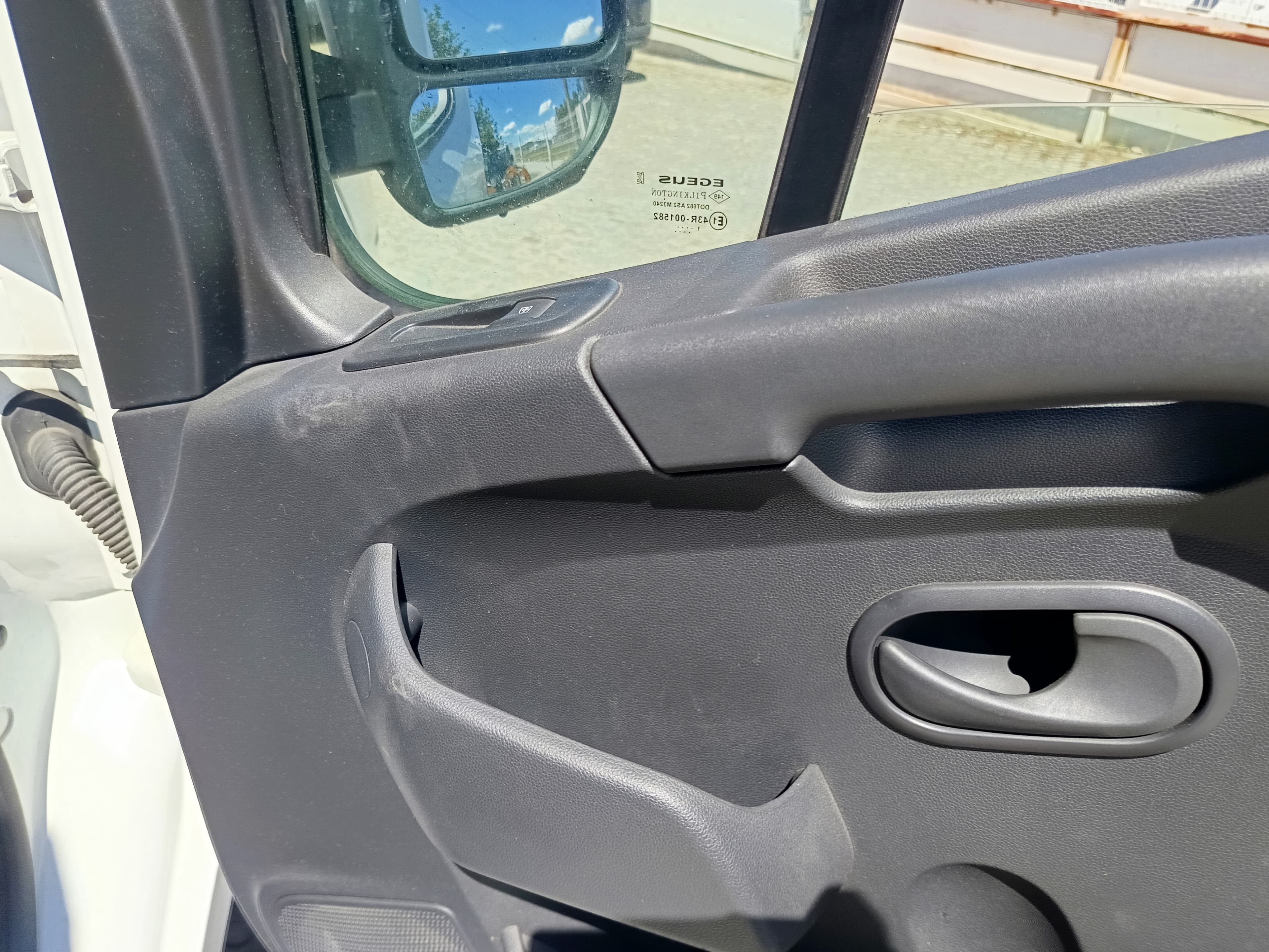 Renault Master · Ano 2022 — imagem 23