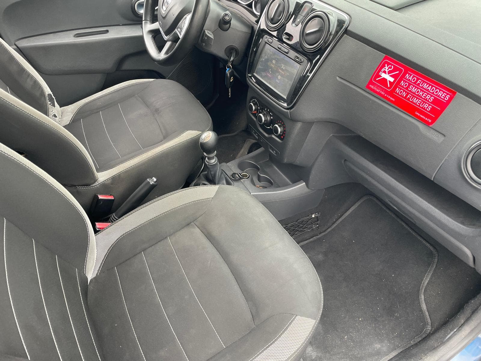 Dacia Lodgy · 7 Lugares · Ano 2018 — image 11