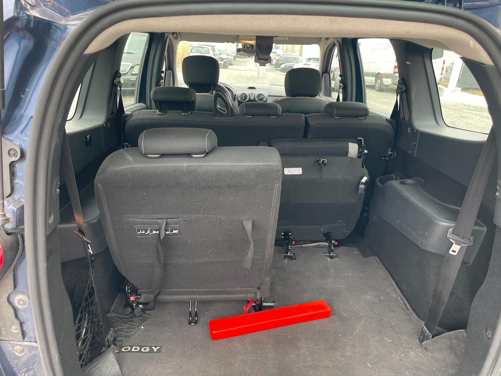 Dacia Lodgy · 7 Lugares · Ano 2018 — image 9