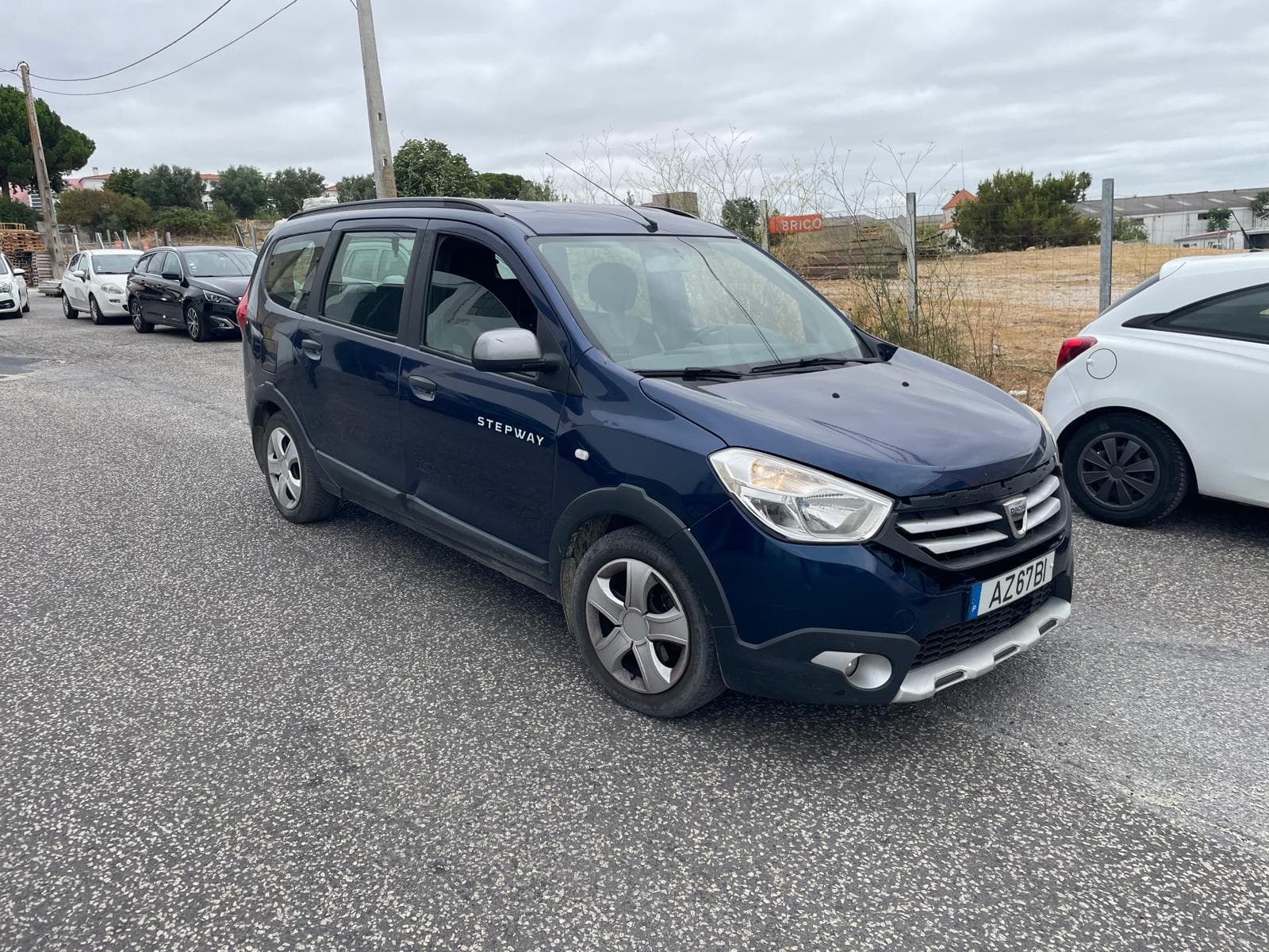 Dacia Lodgy · 7 Lugares · Ano 2018 — image 1
