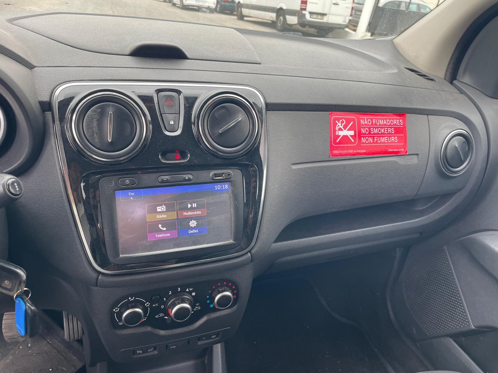 Dacia Lodgy · 7 Lugares · Ano 2018 — image 13