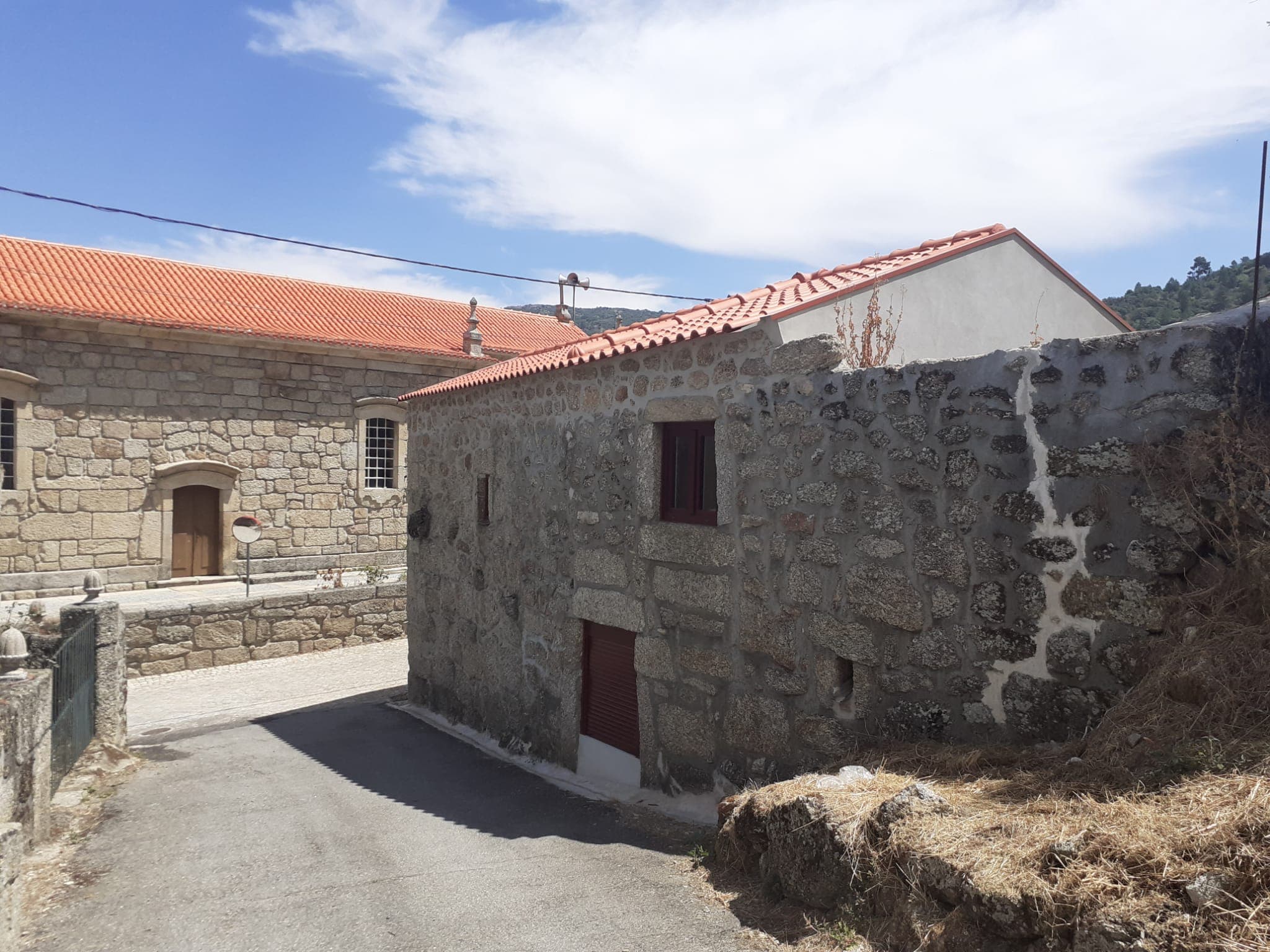 Moradia V2 com logradouro · Sobral da Serra, Guarda — image 3