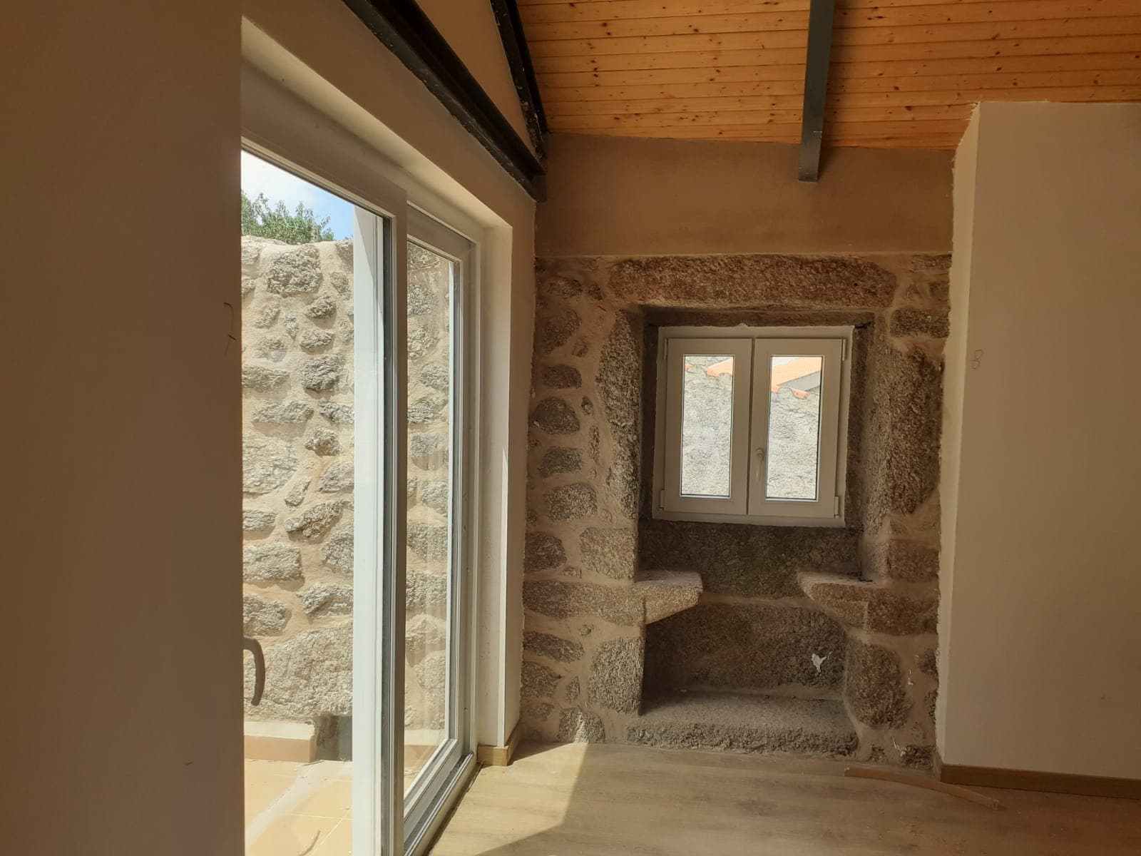 Moradia V2 com logradouro · Sobral da Serra, Guarda — image 12