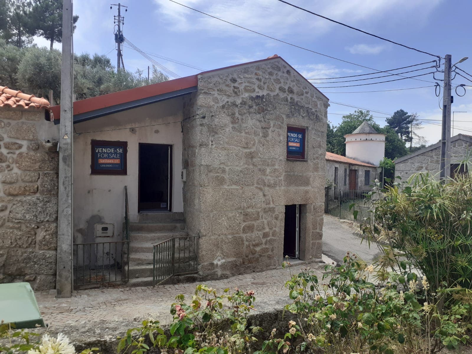 Moradia V2 com logradouro · Sobral da Serra, Guarda — image 1