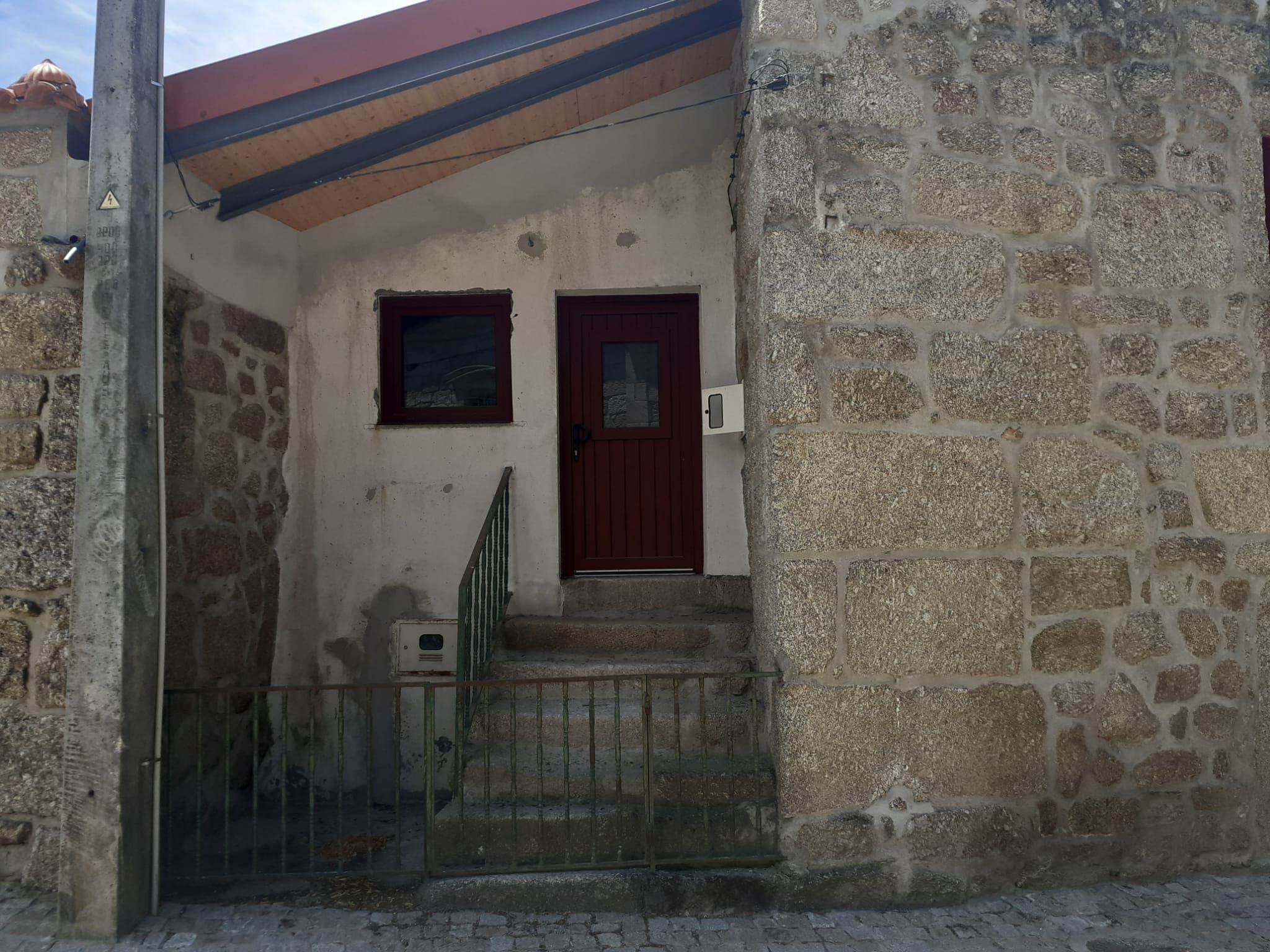 Moradia V2 com logradouro · Sobral da Serra, Guarda — image 6