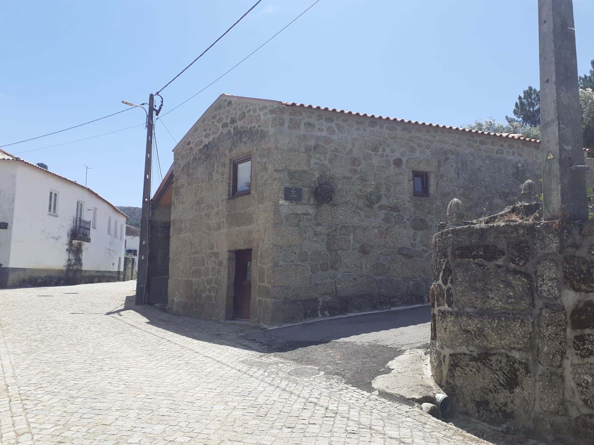 Moradia V2 com logradouro · Sobral da Serra, Guarda — image 2