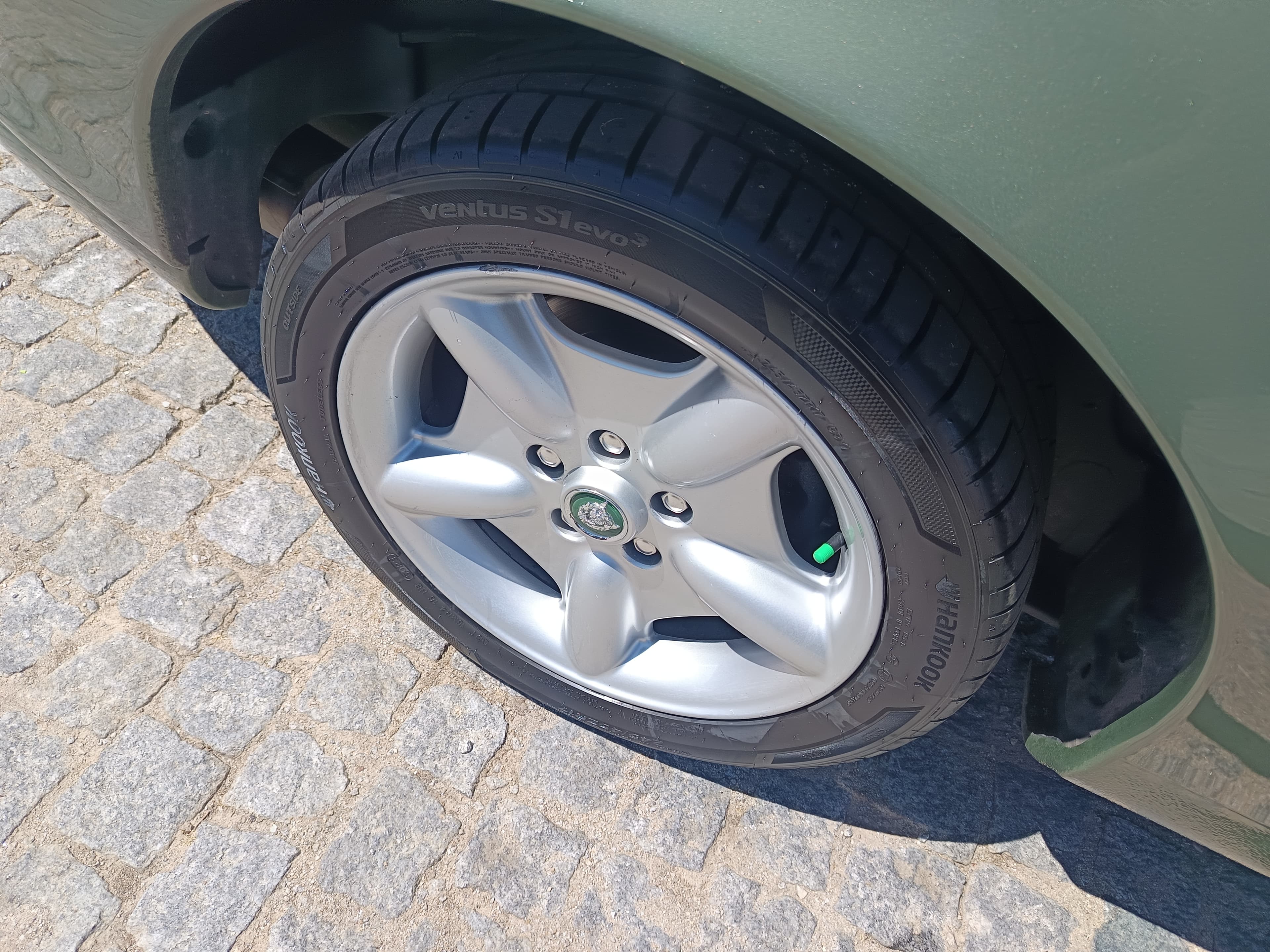 Jaguar XK8 · Ano 1999 — image 8