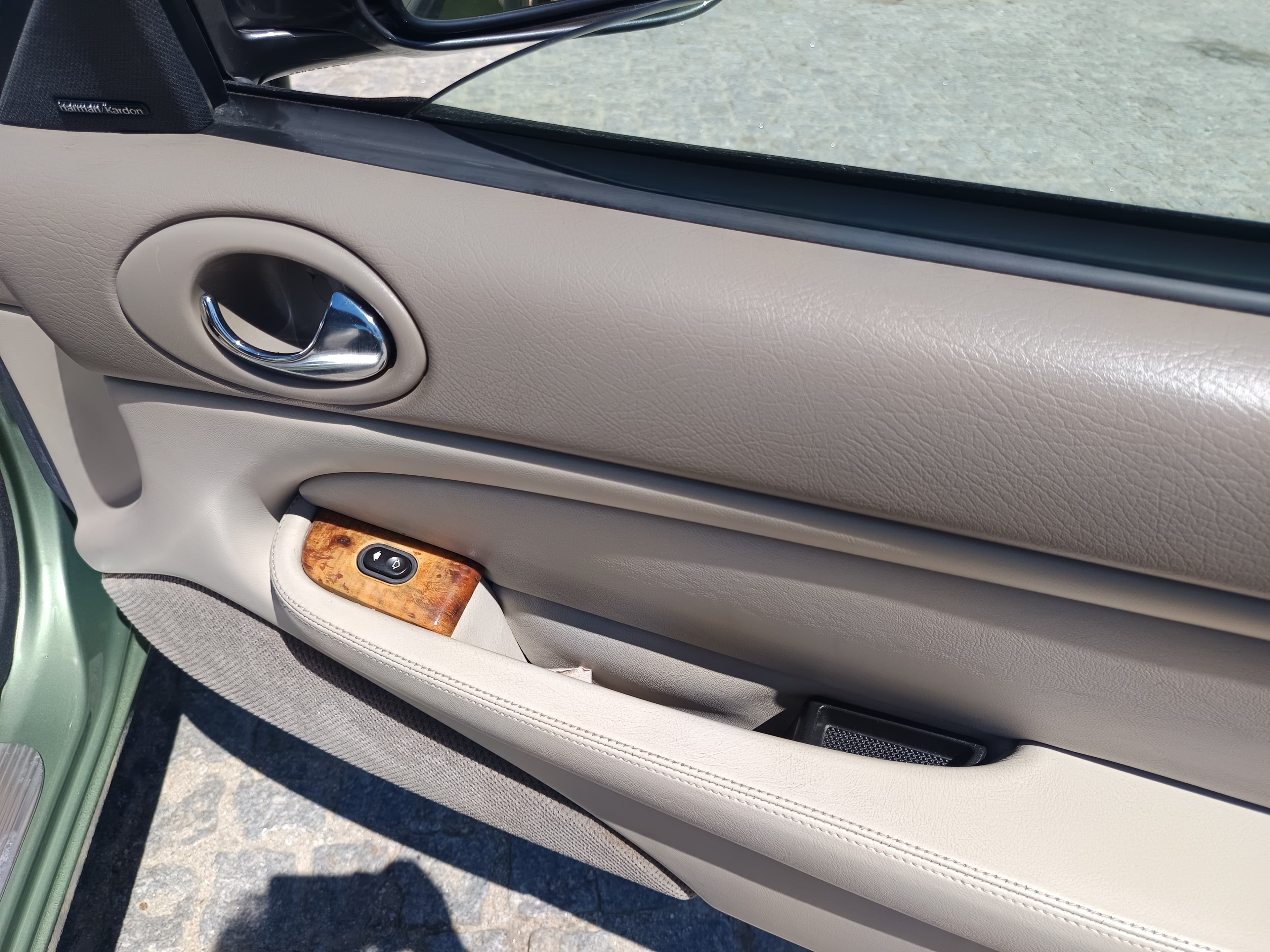 Jaguar XK8 · Ano 1999 — image 21