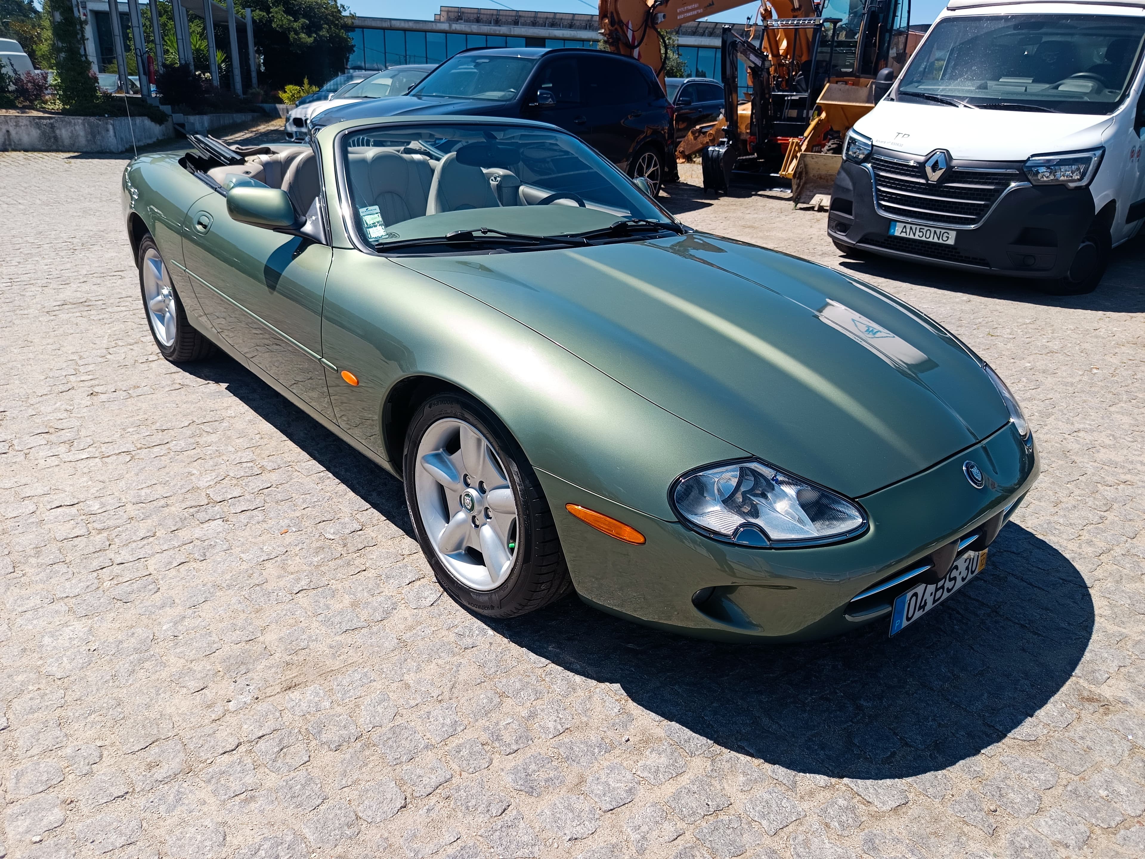 Jaguar XK8 · Ano 1999 — image 41