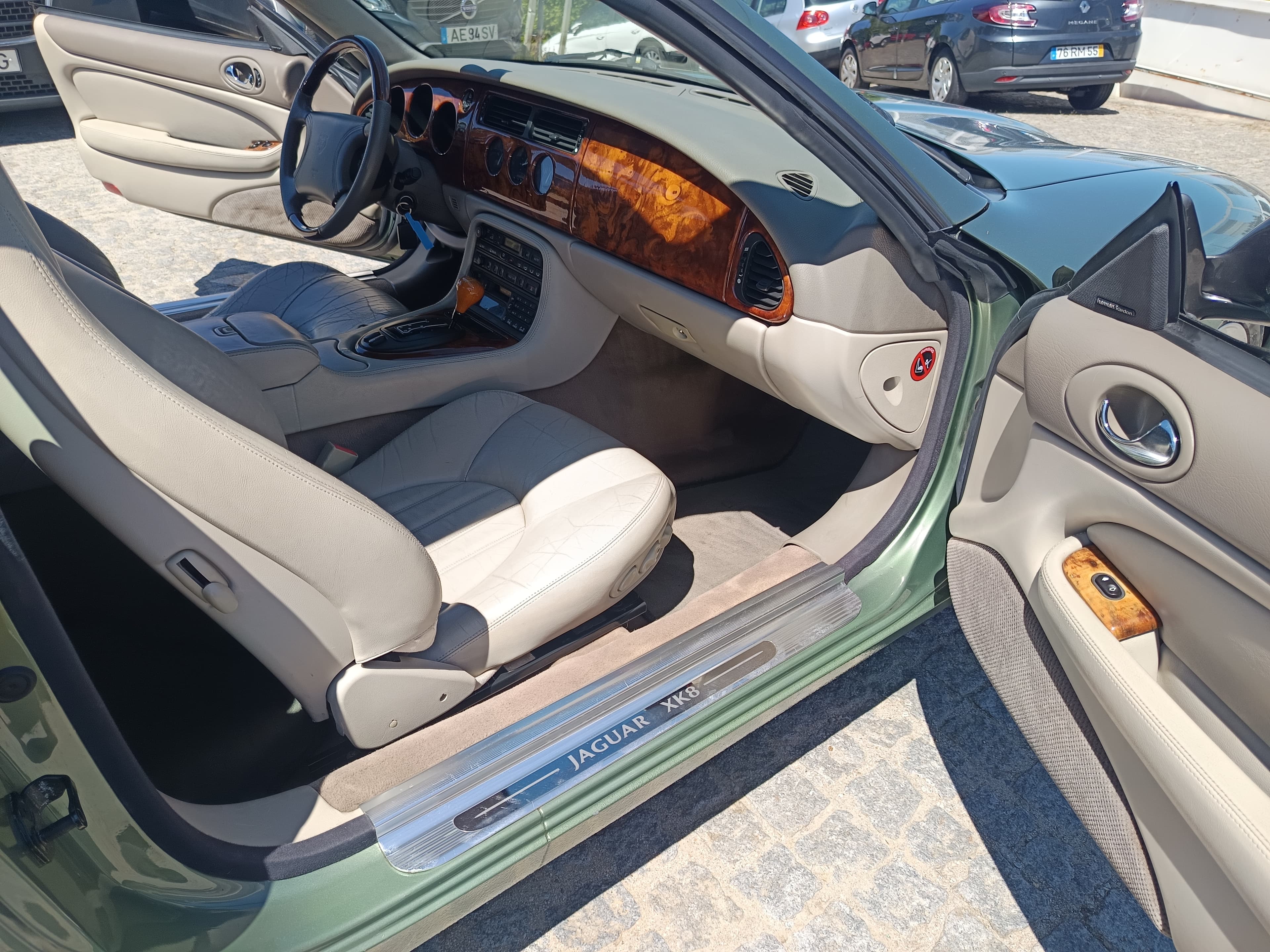Jaguar XK8 · Ano 1999 — image 20
