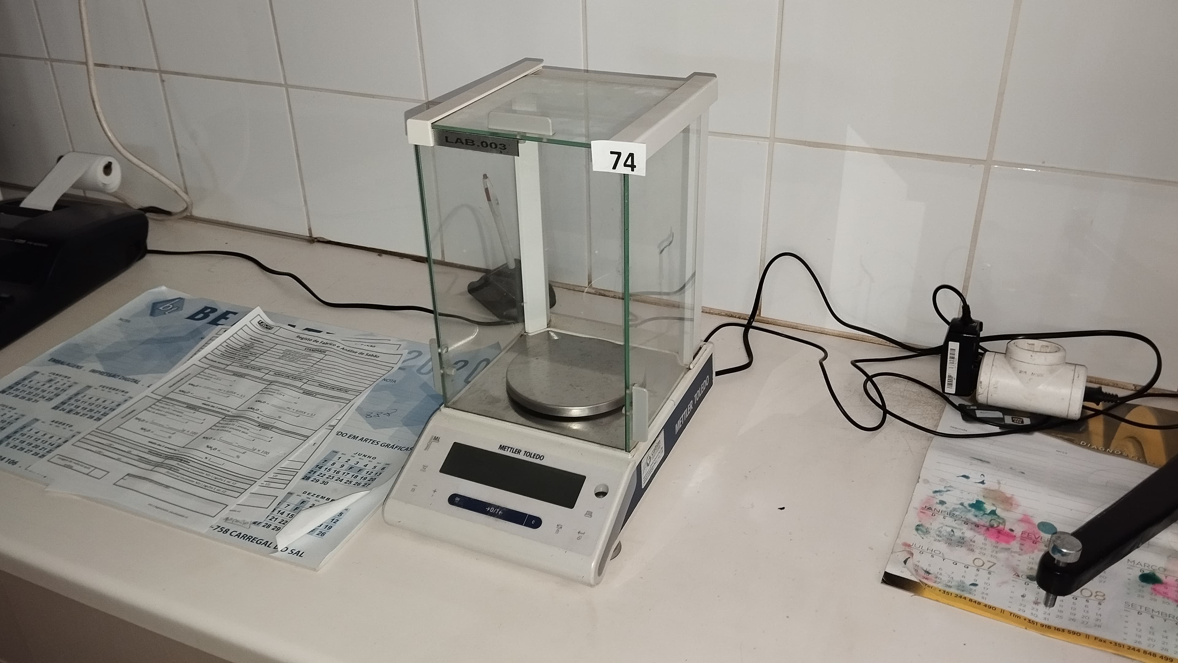 Equipamento de Apoio à Indústria · Mobiliário de Escritório — imagem 9