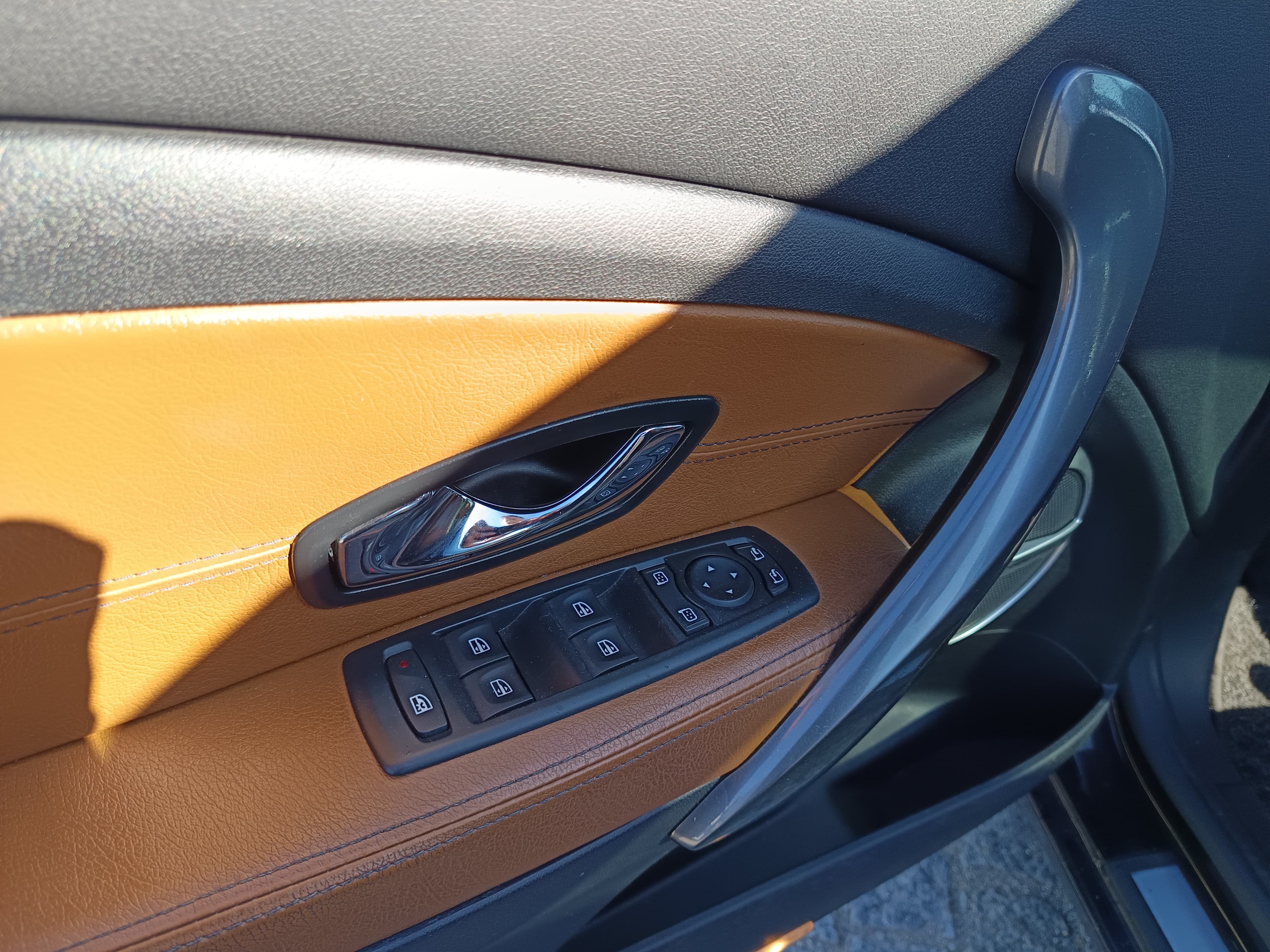 Renault Mégane · Ano 2012 — image 33