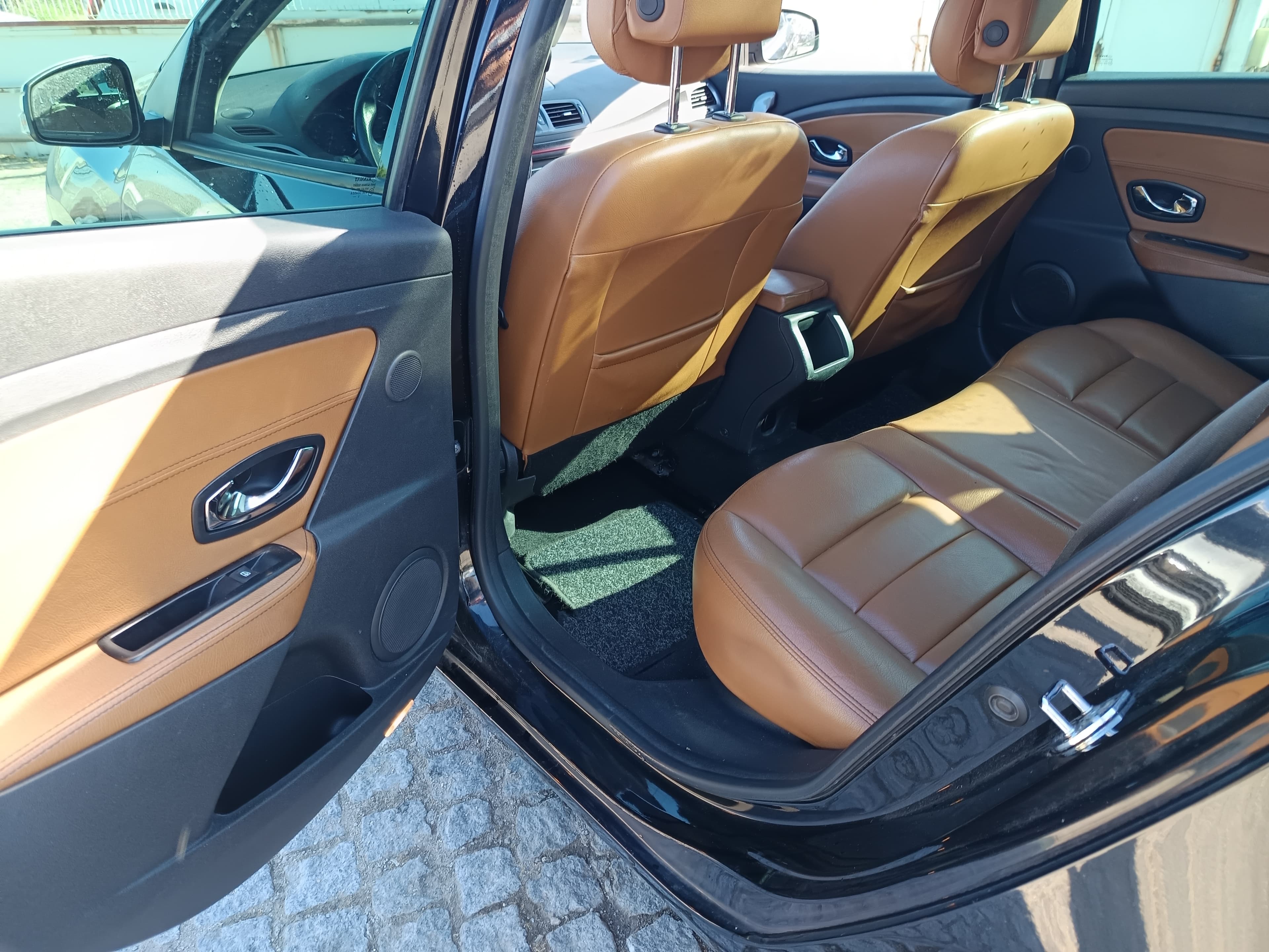 Renault Mégane · Ano 2012 — image 29