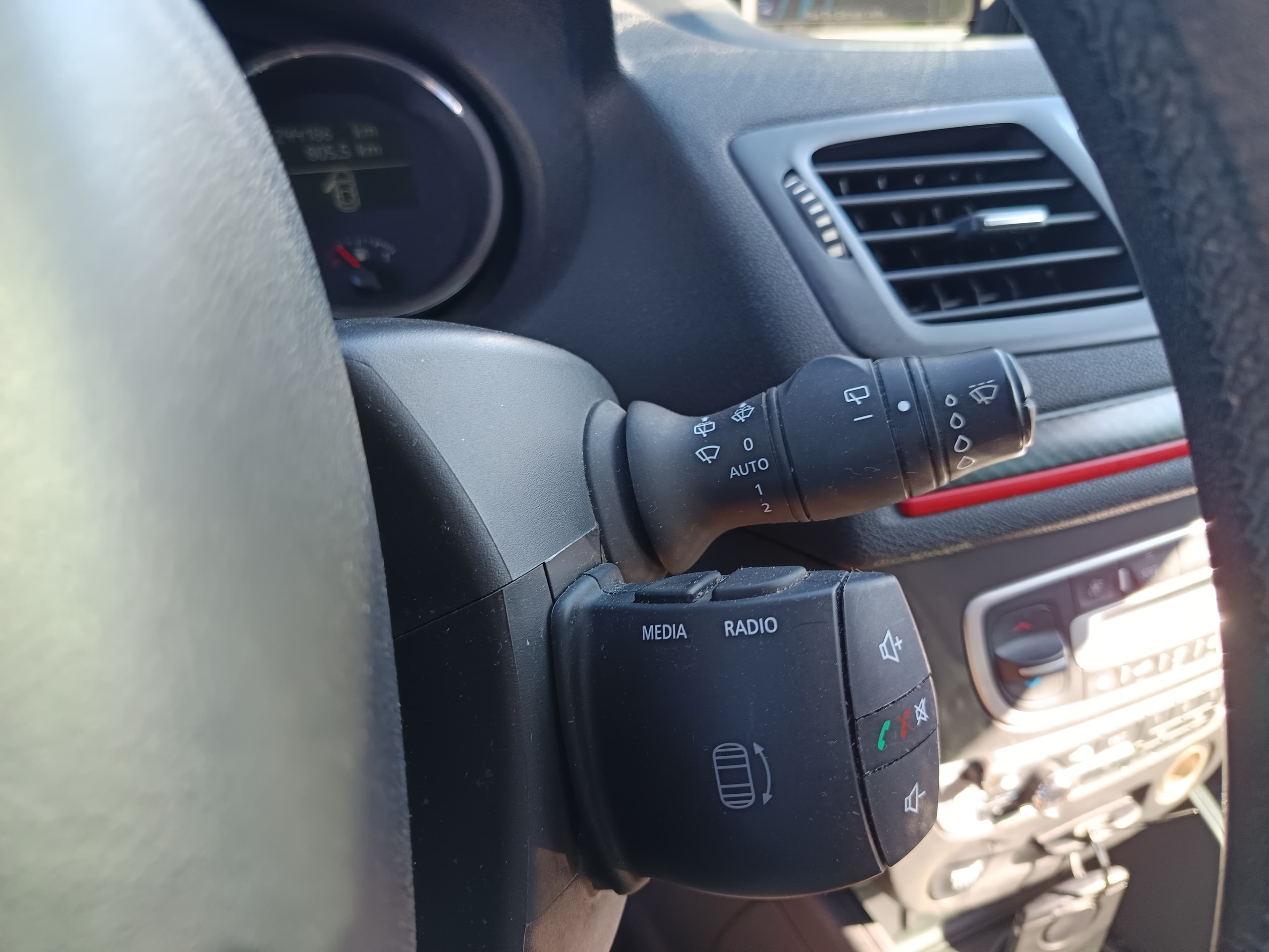 Renault Mégane · Ano 2012 — image 44