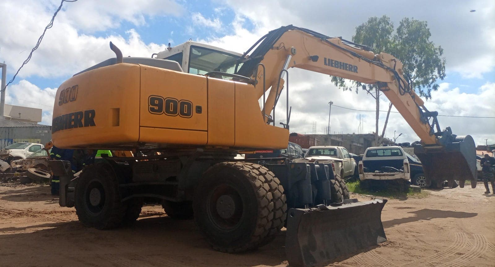 Escavadeira Liebherr A900C — image 12