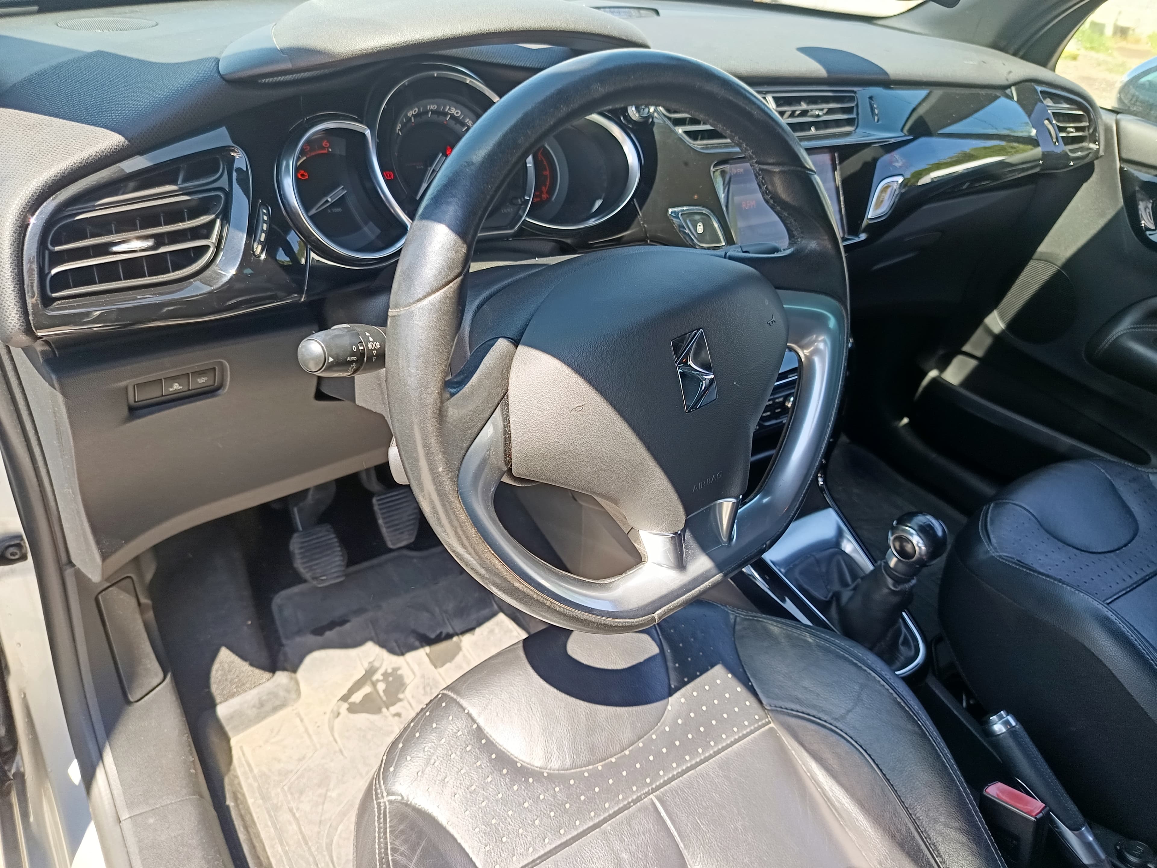 Citroën DS3 · Año 2012 — imagen 31