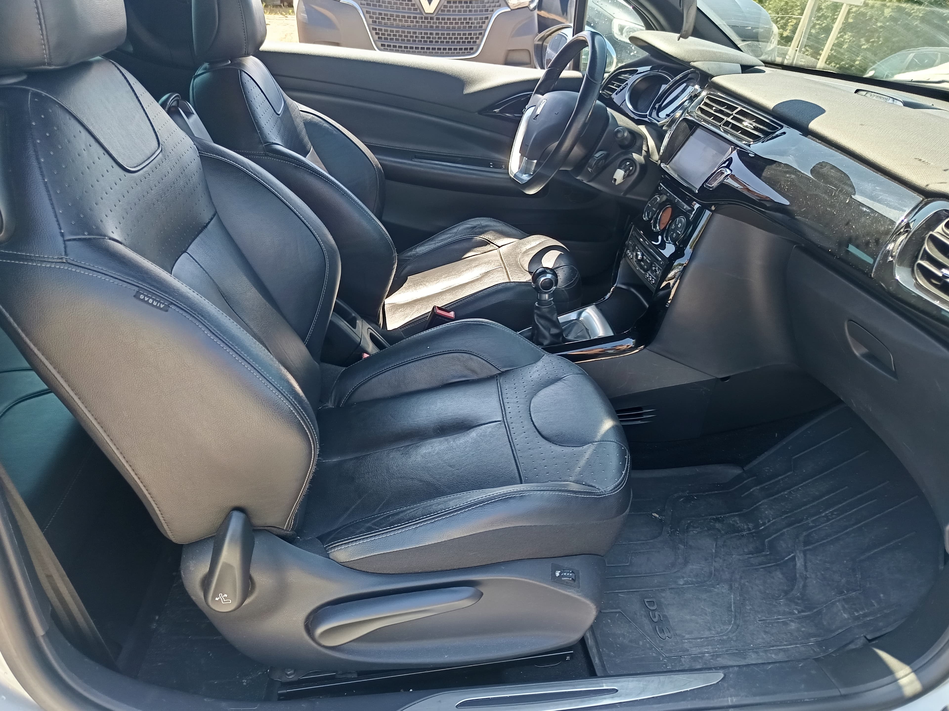 Citroën DS3 · Año 2012 — imagen 25