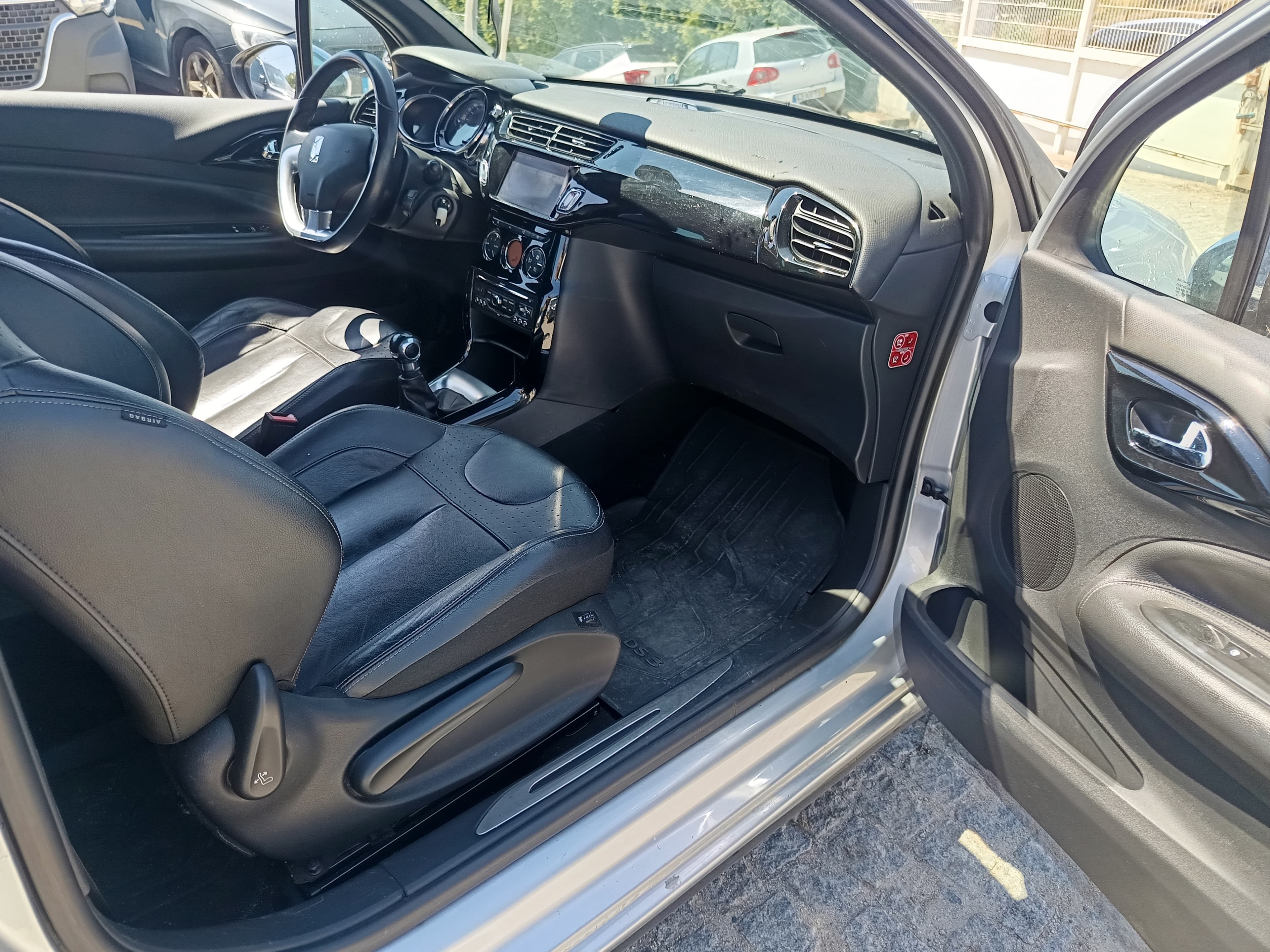 Citroën DS3 · Año 2012 — imagen 23