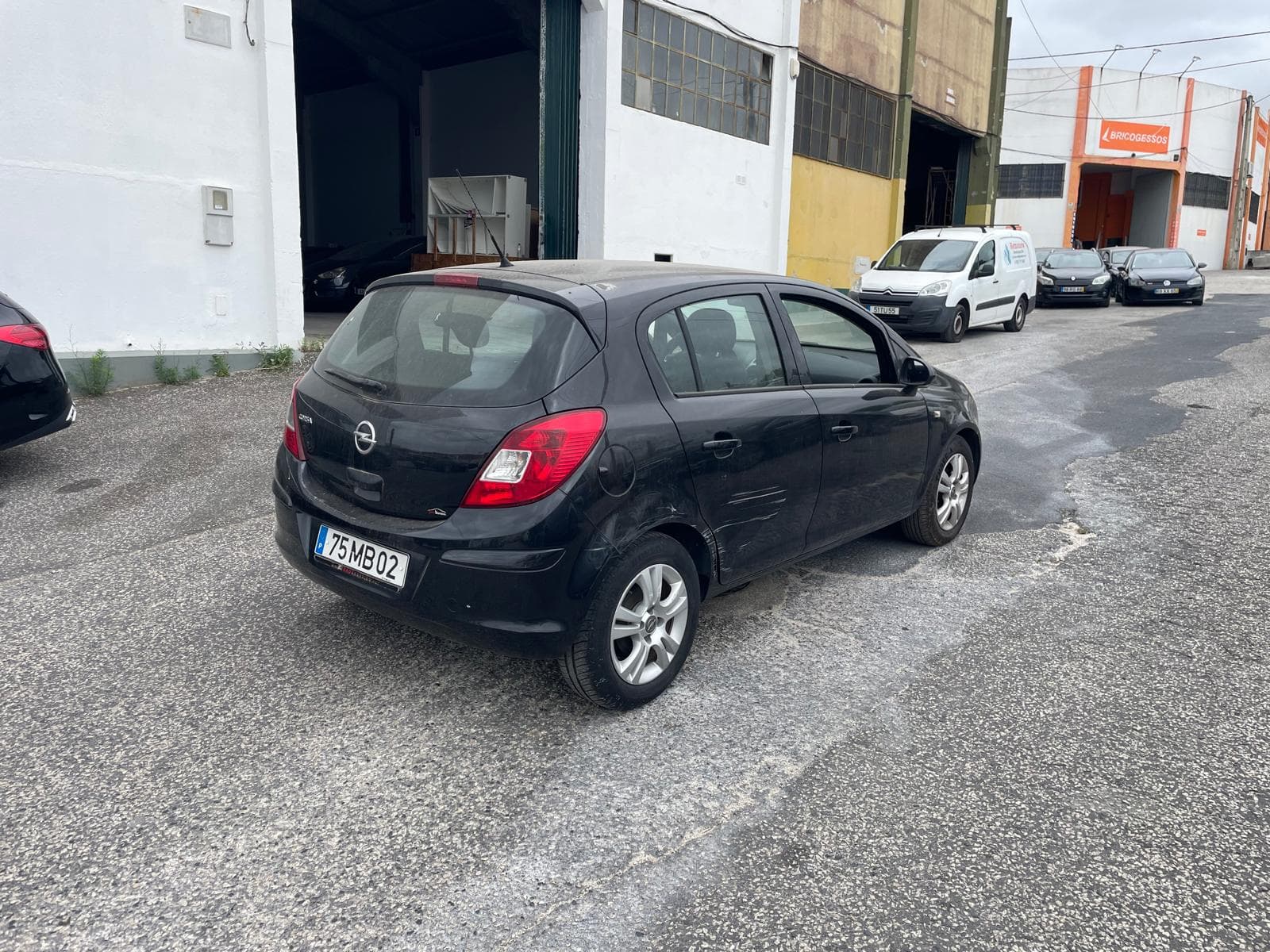 Opel Corsa · Ano 2011 — image 4