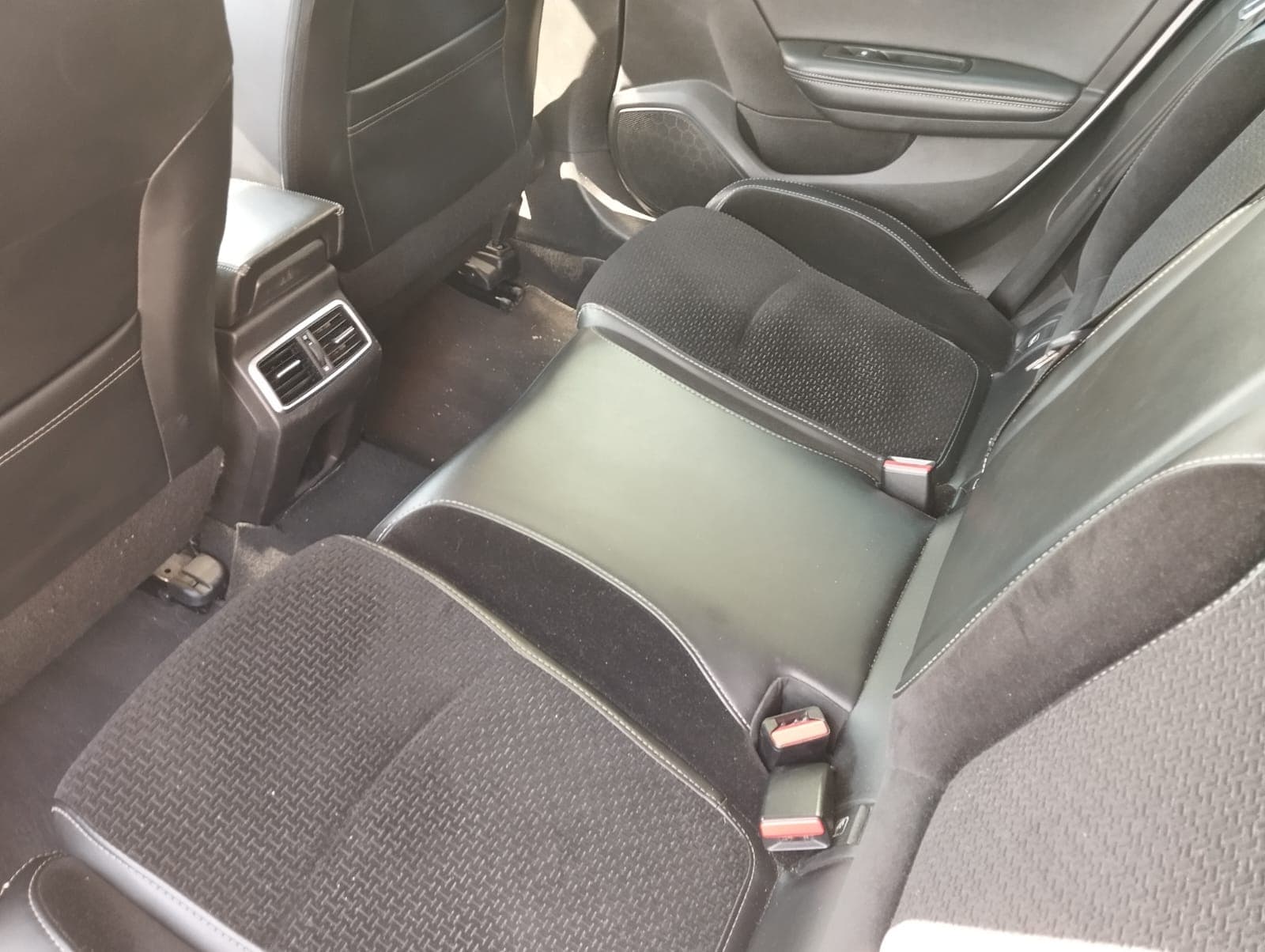 Renault Mégane IV Sport · Ano 2018 — image 29