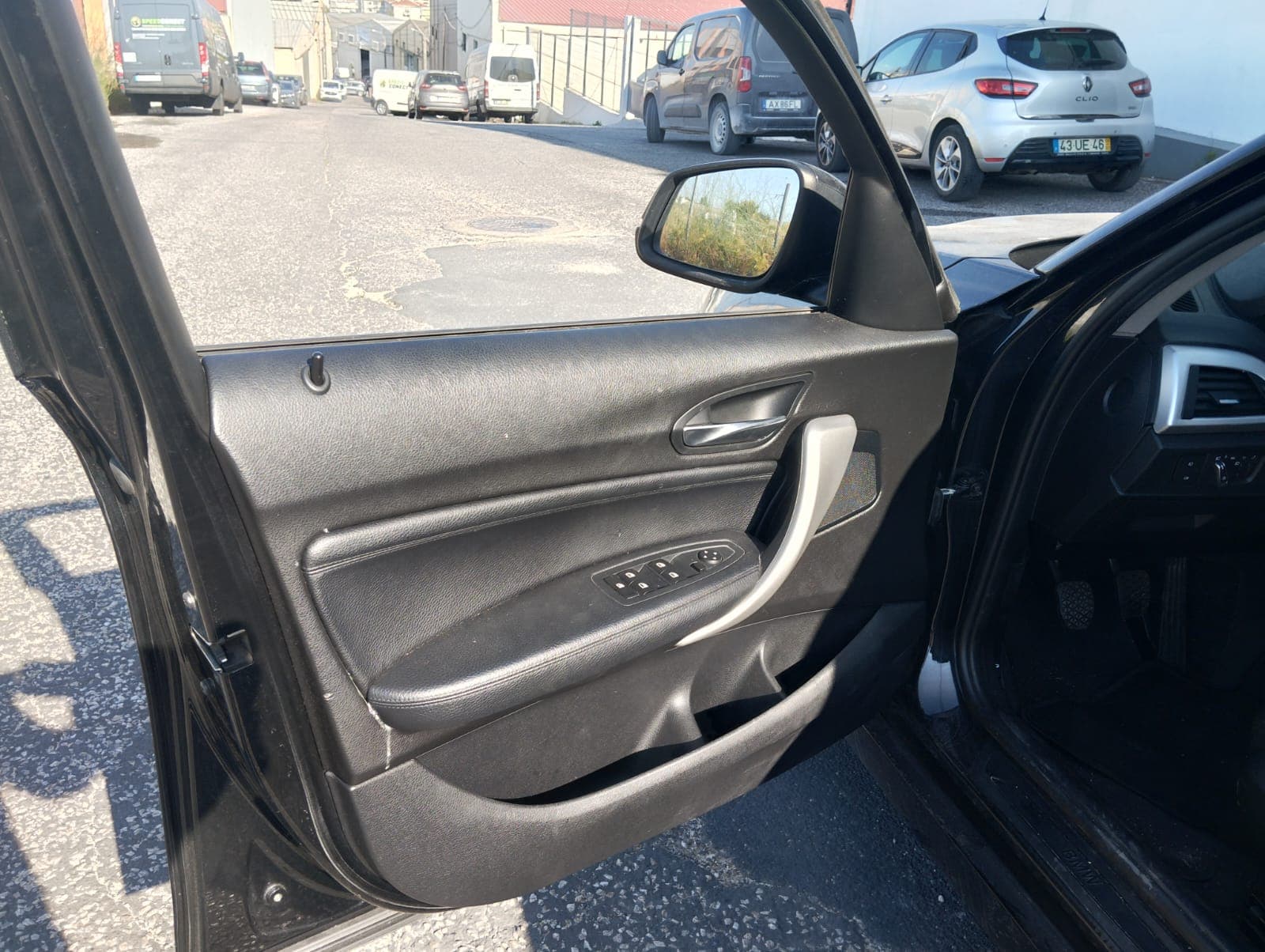 BMW 116D · Ano 2012 — imagem 16